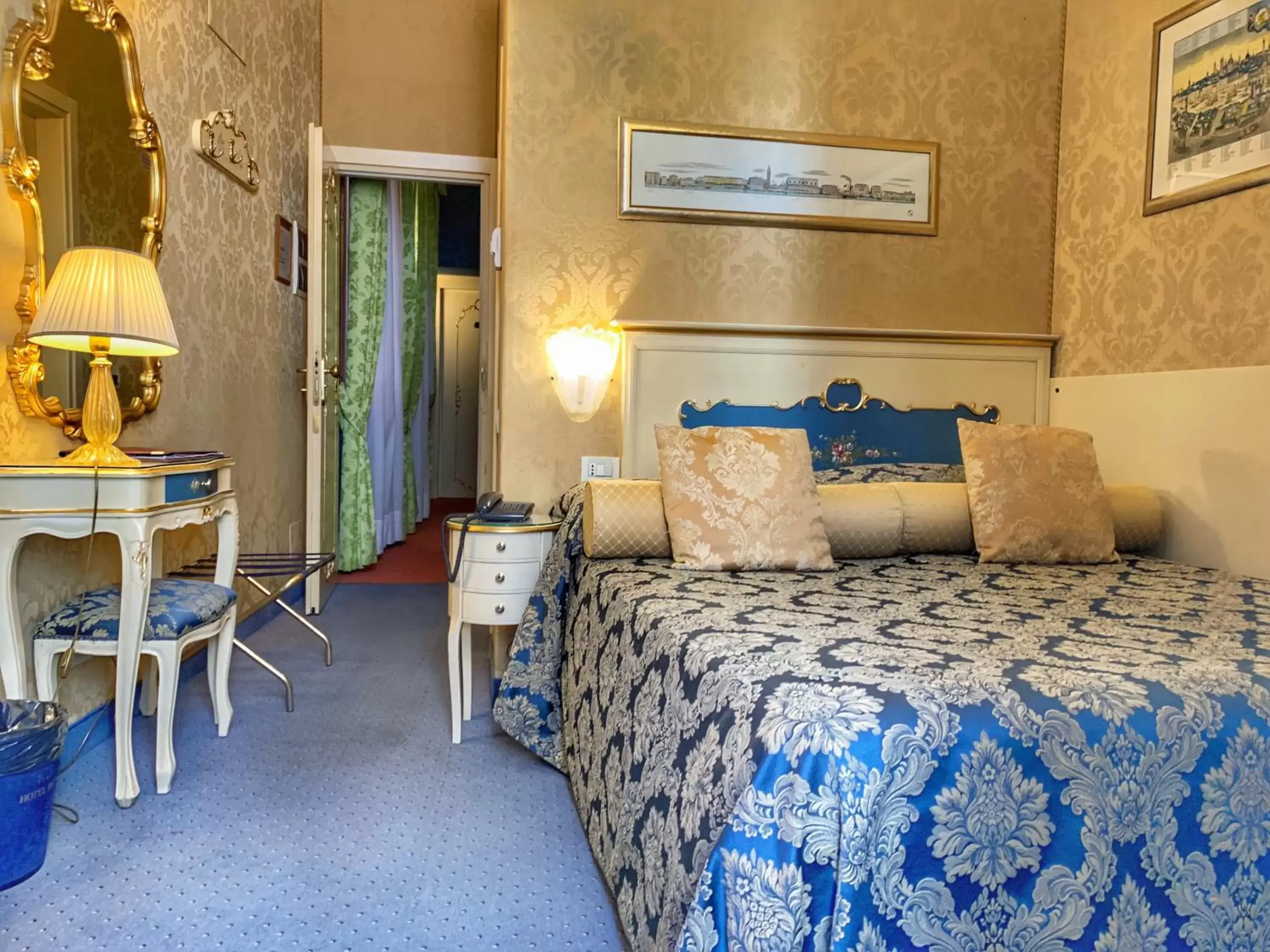 Photo of the whole room, Bed in Hotel Becher Photo of the whole room, Bed in Hotel Becher