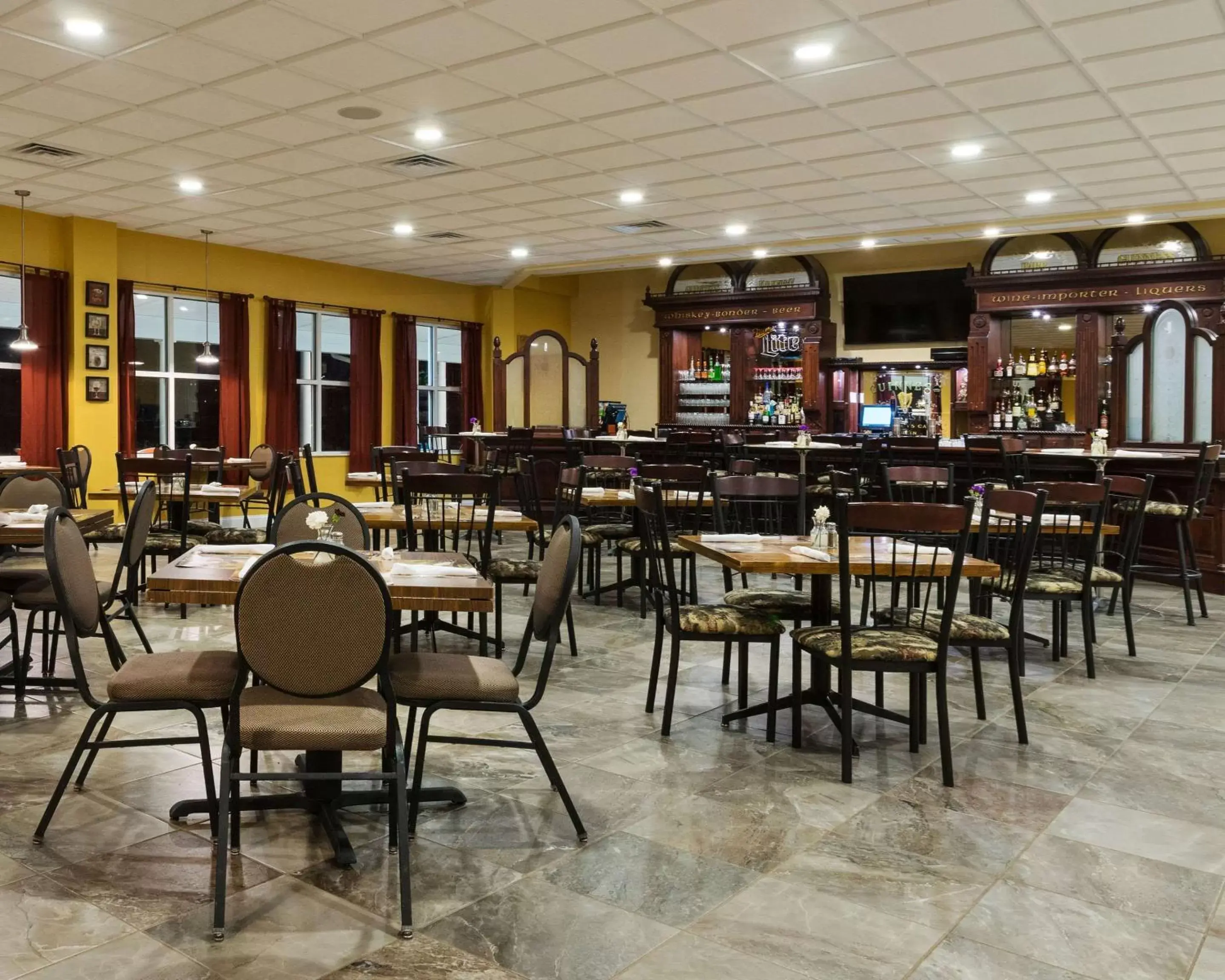 Other, Restaurant/Places to Eat in Comfort Suites DuBois