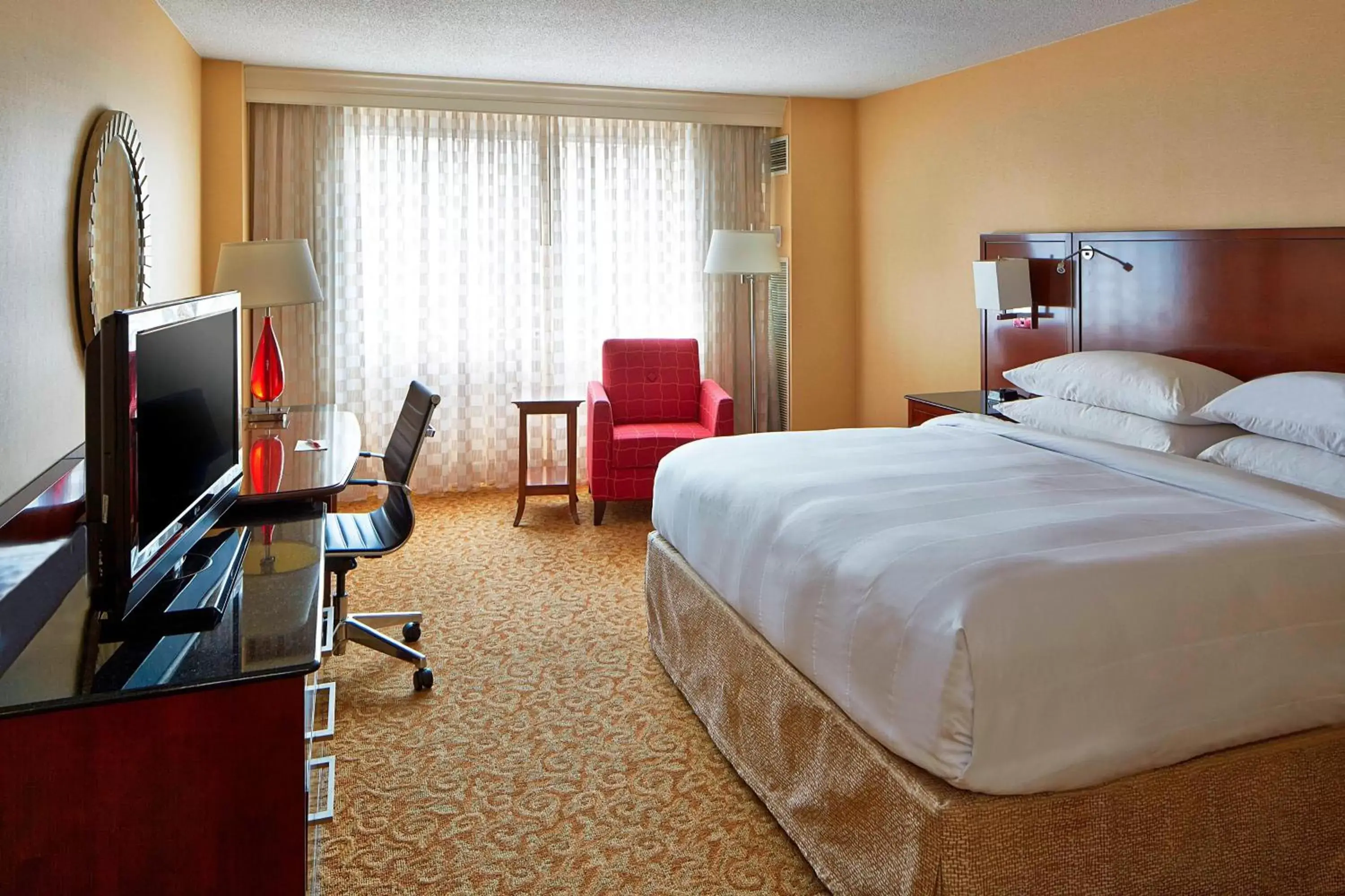 Photo of the whole room, TV/Entertainment Center in Chattanooga Marriott Downtown