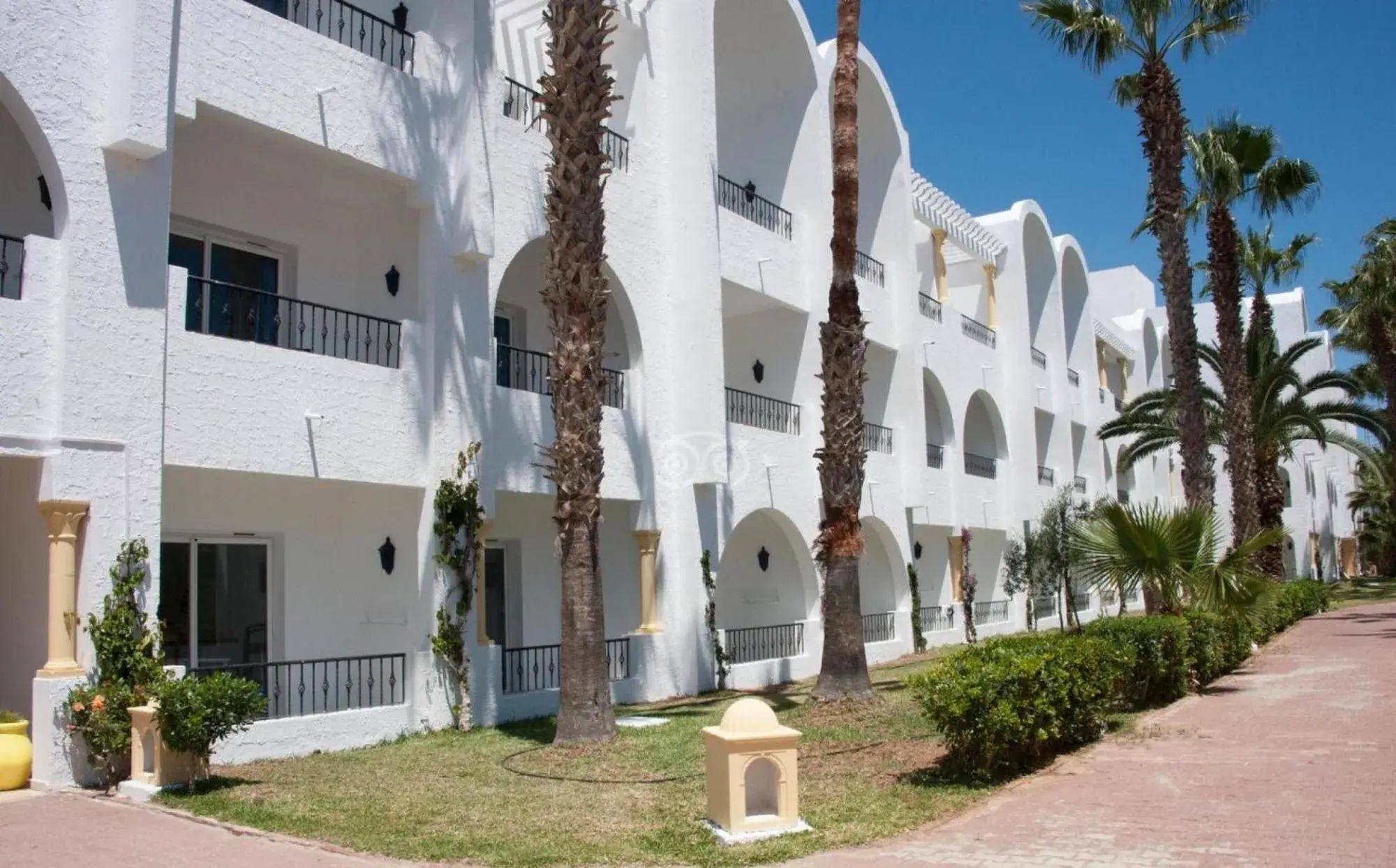 Facade/entrance, Property Building in Hotel Nesrine Hammamet