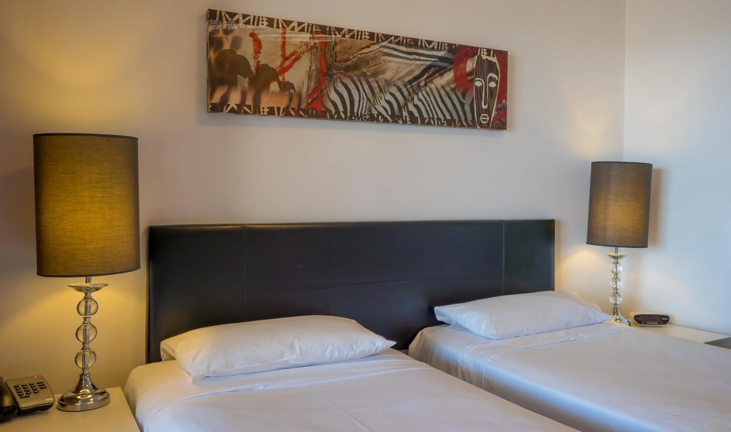 Bed in Broadbeach Savannah Resort