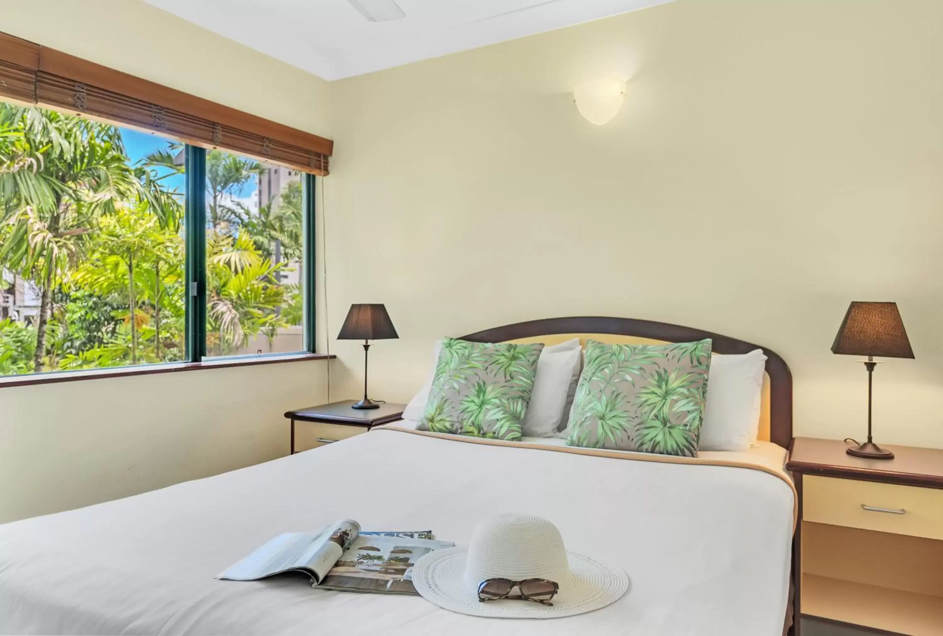 Bedroom, Bed in Bay Village Tropical Retreat & Apartments