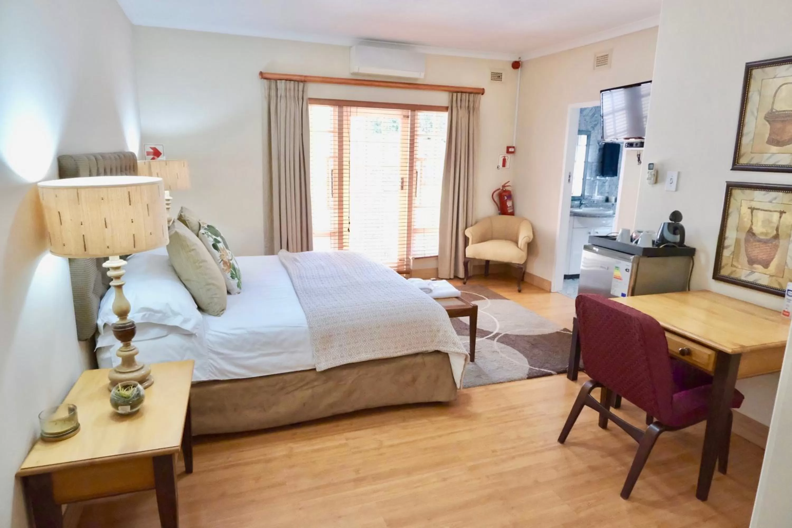 Bedroom, Bed in The Whitehouse Bed and Breakfast