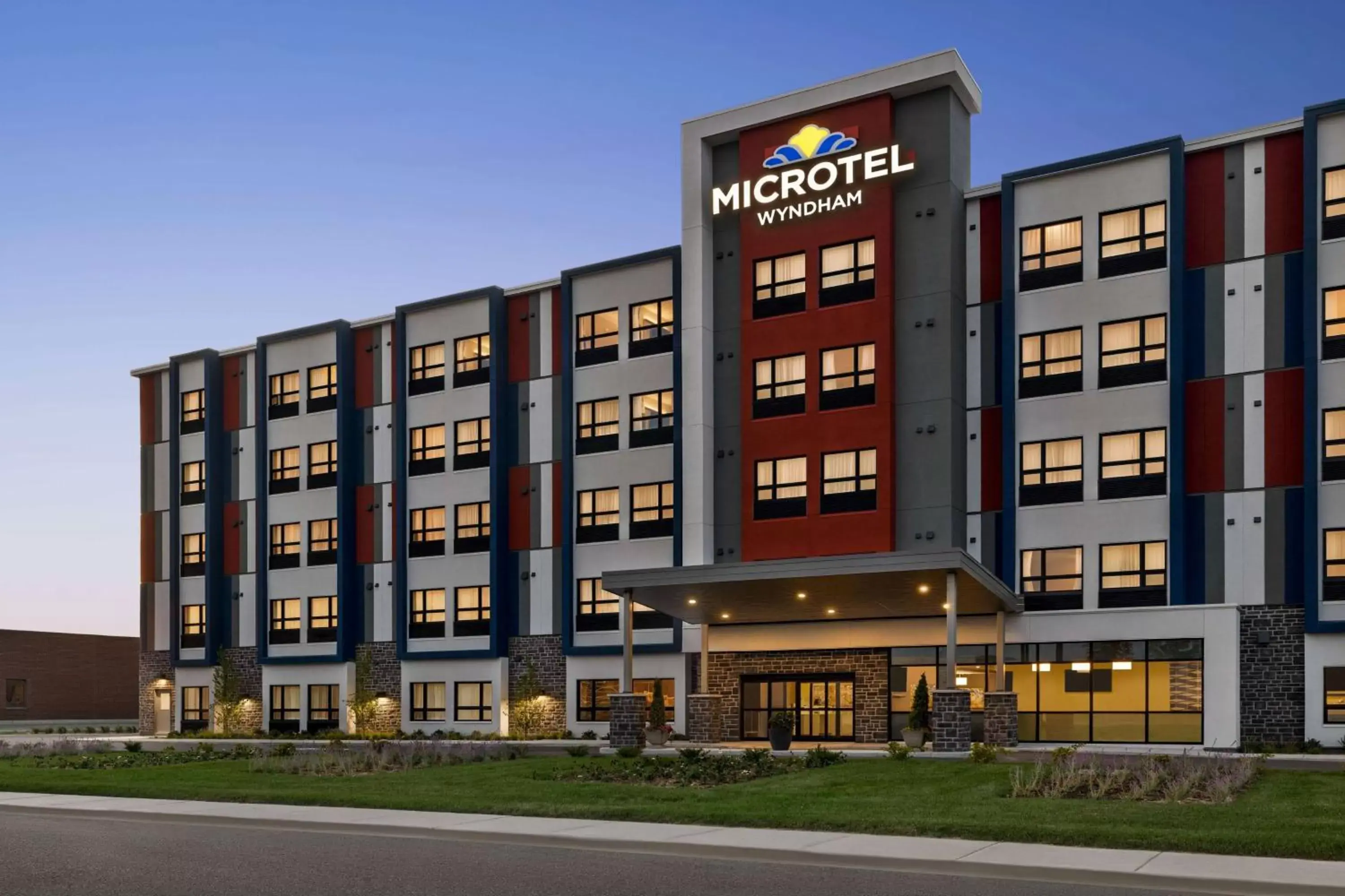 Property Building in Microtel Inn & Suites Montreal Airport-Dorval QC