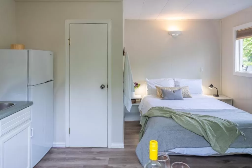 Bed in Barefoot Villas and Retreat