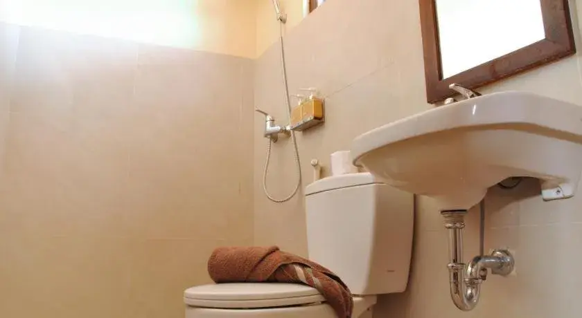 Bathroom in Coco de Heaven Hotel