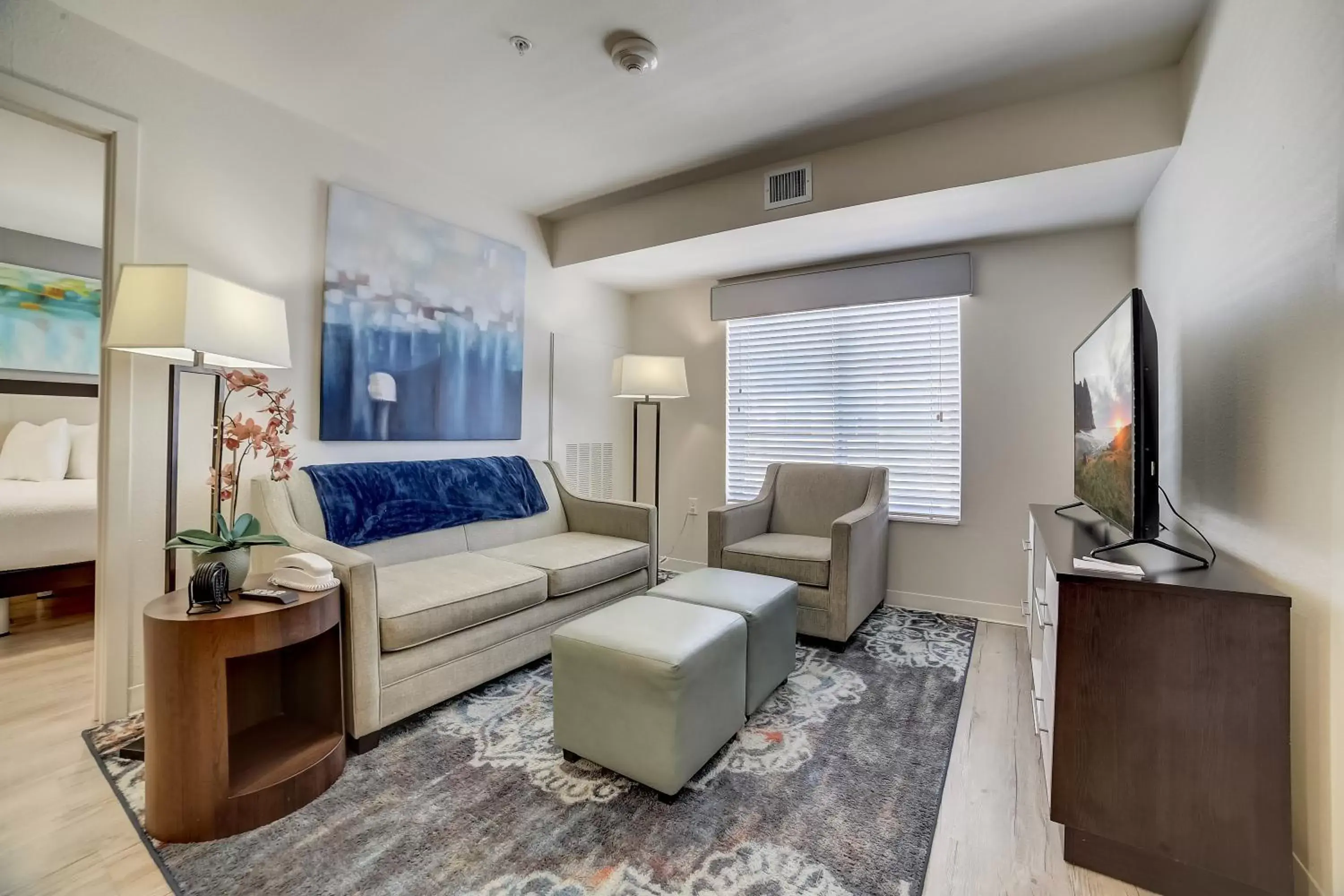 One Bedroom Deluxe Suite w/Fully Equipped Kitchen in WaterWalk San Antonio at The Rim One Bedroom Deluxe Suite w/Fully Equipped Kitchen in WaterWalk San Antonio at The Rim