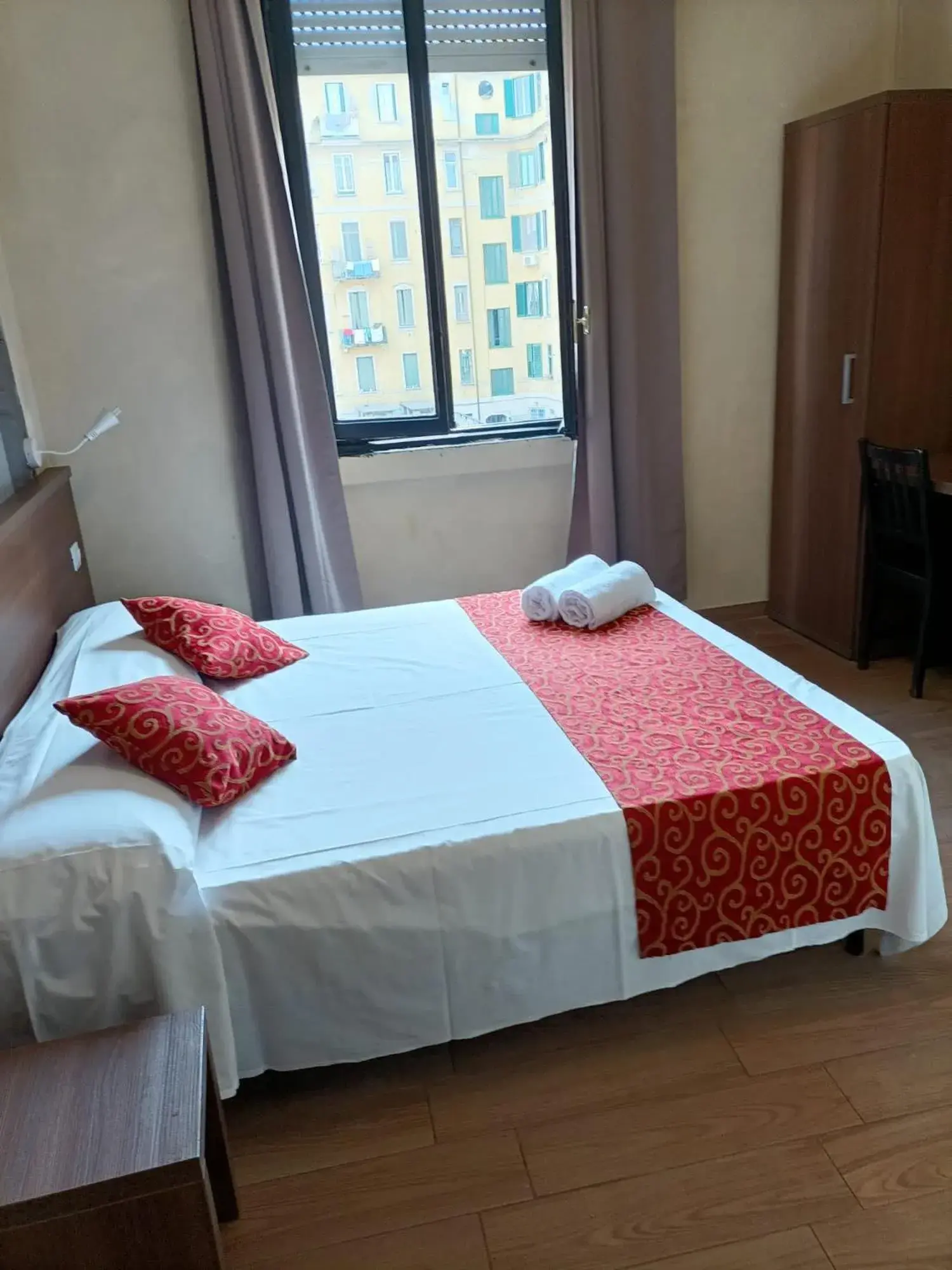 Bed in Albergo Corvetto Corso Lodi