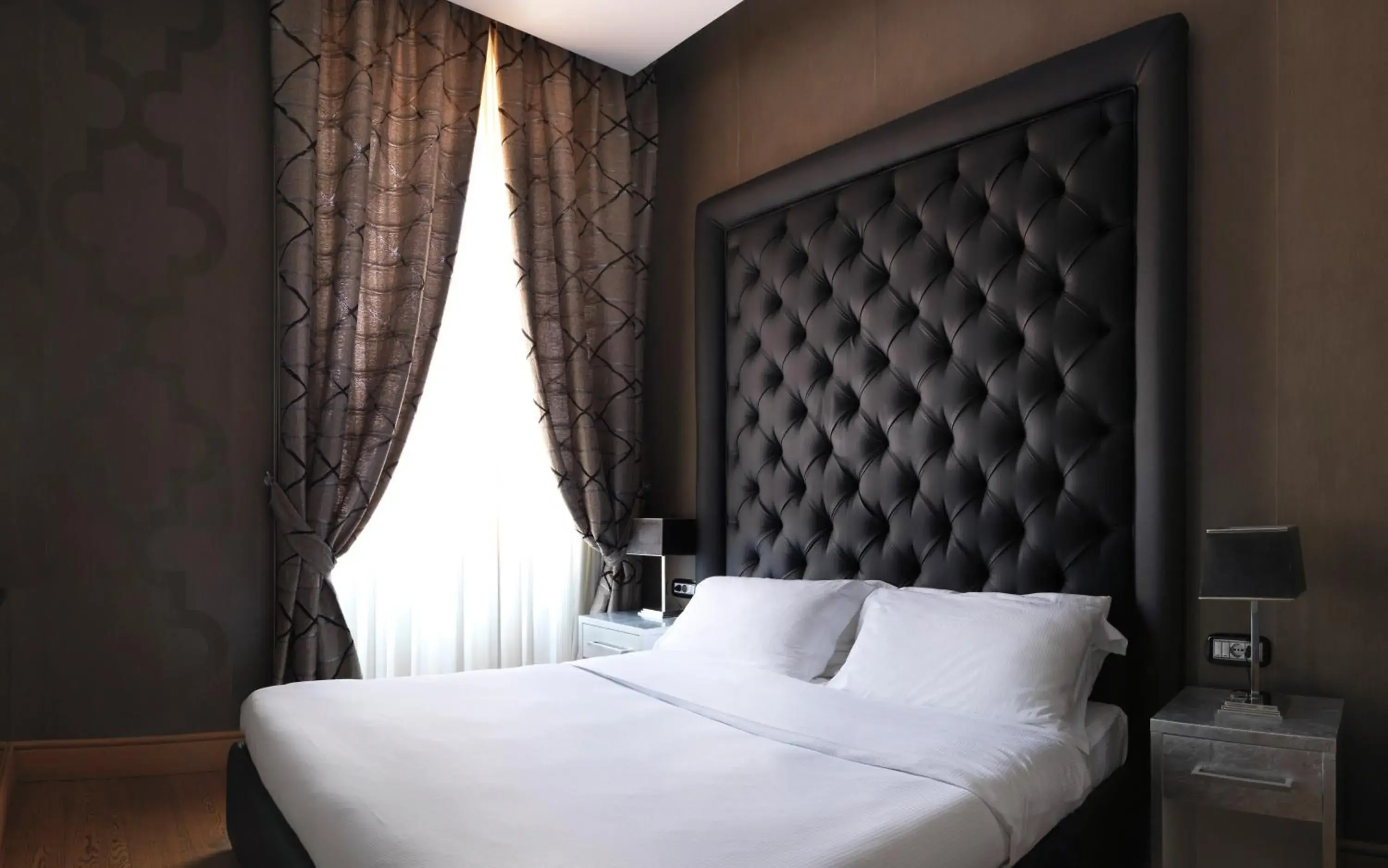 Bedroom, Bed in Spagna Royal Suite