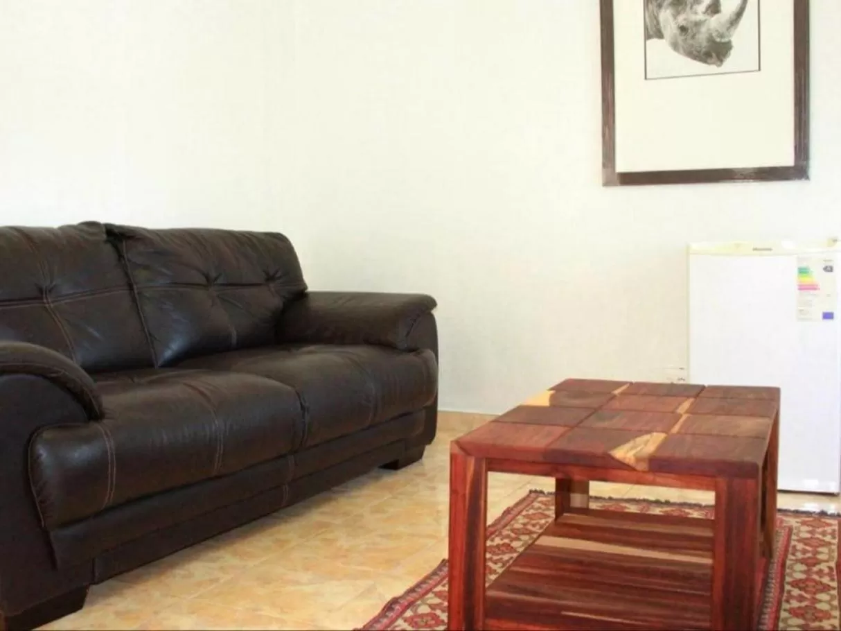 Standard Twin Room in Abenab Lodge & Tours cc