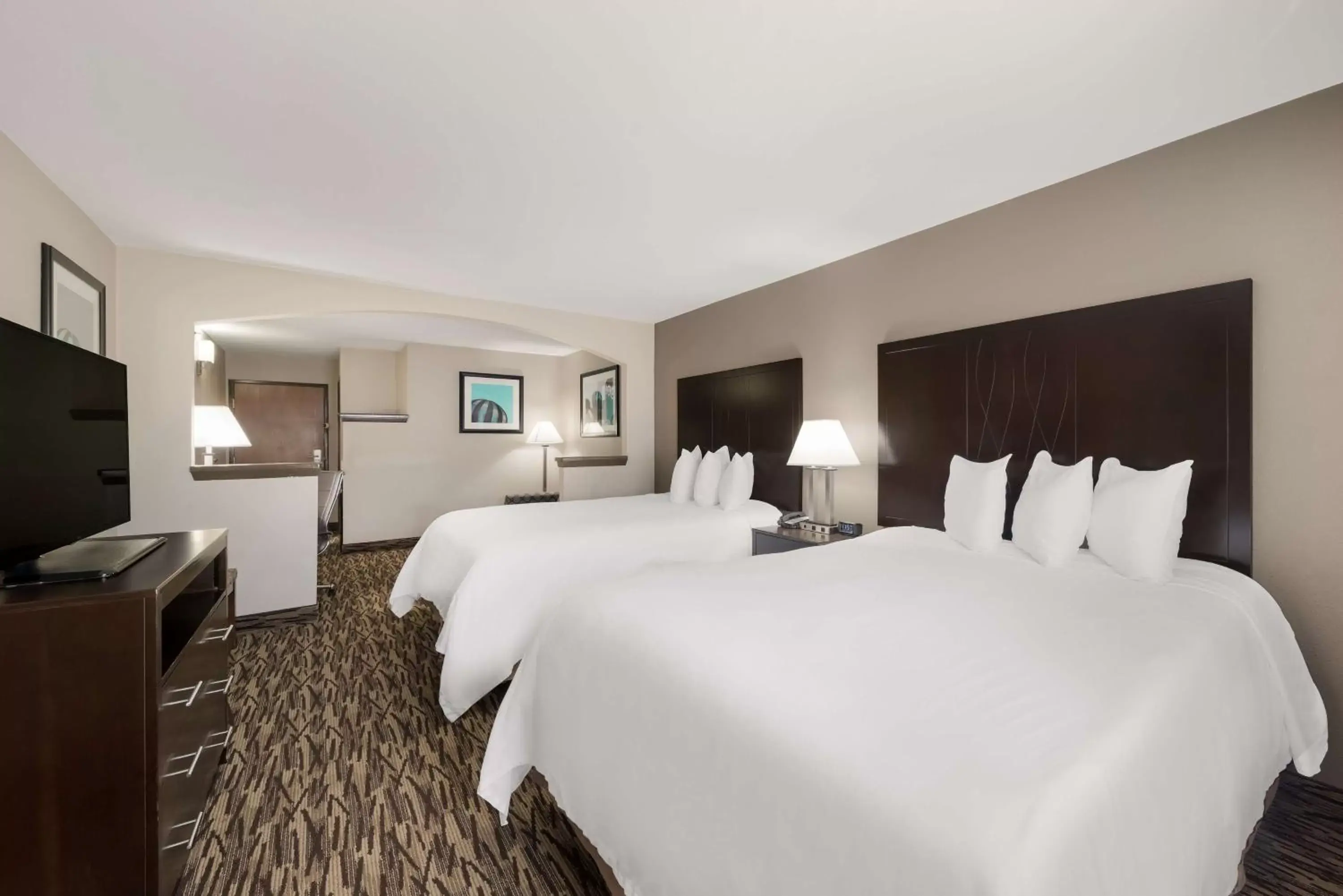 Bedroom, Bed in SureStay Plus Hotel by Best Western Plano