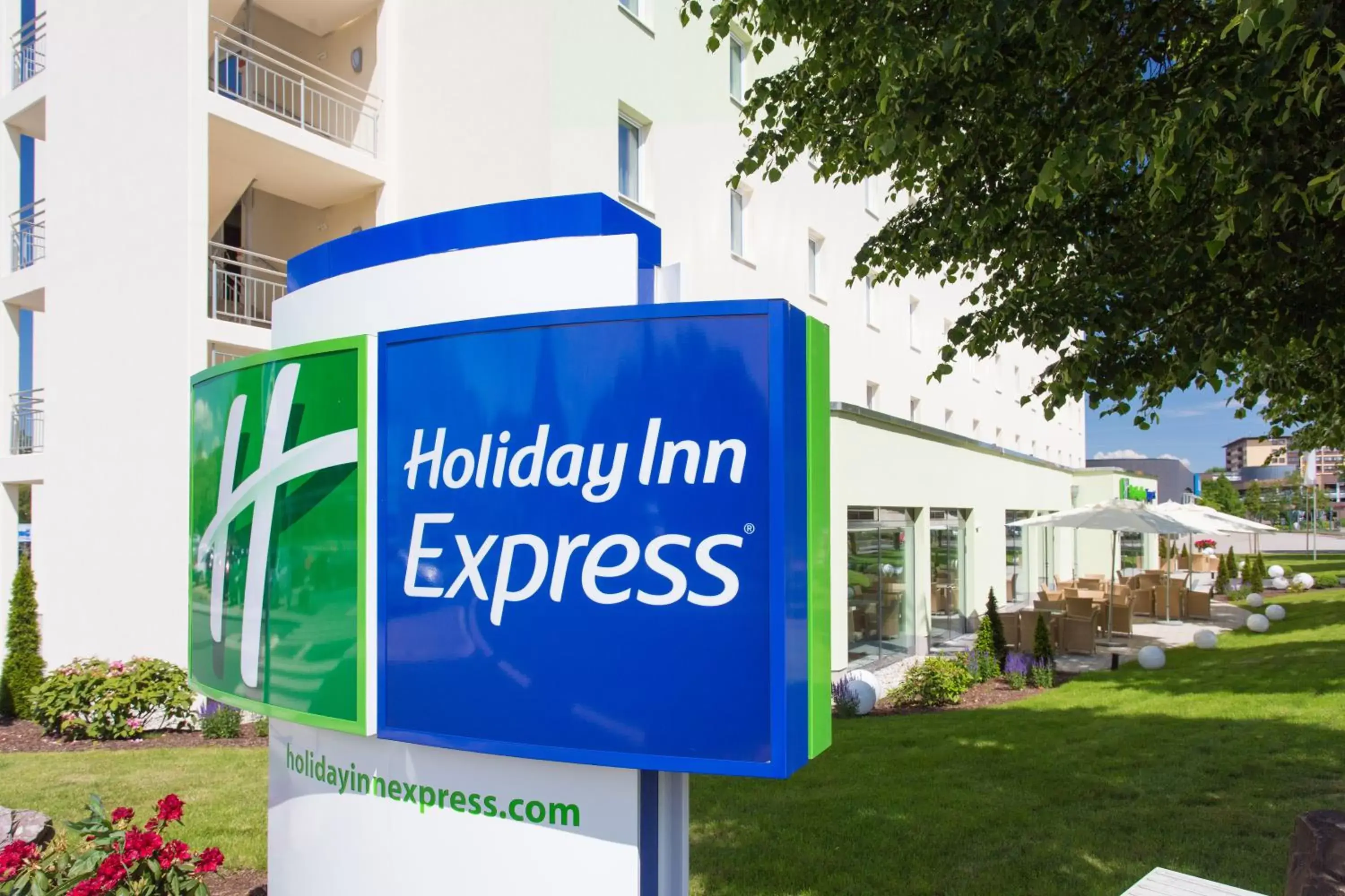 Property Building in Holiday Inn Express Neunkirchen, an IHG Hotel