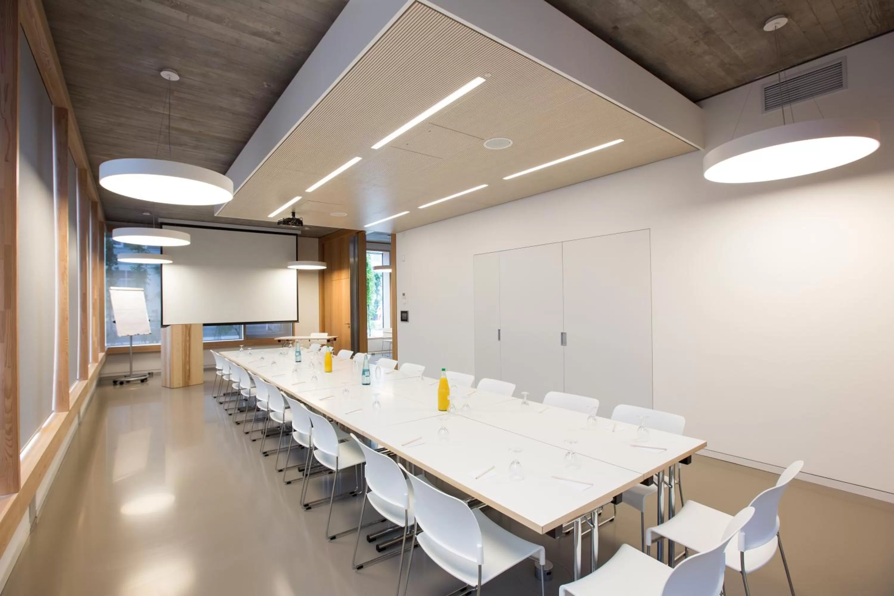 Business facilities in Green City Hotel Vauban