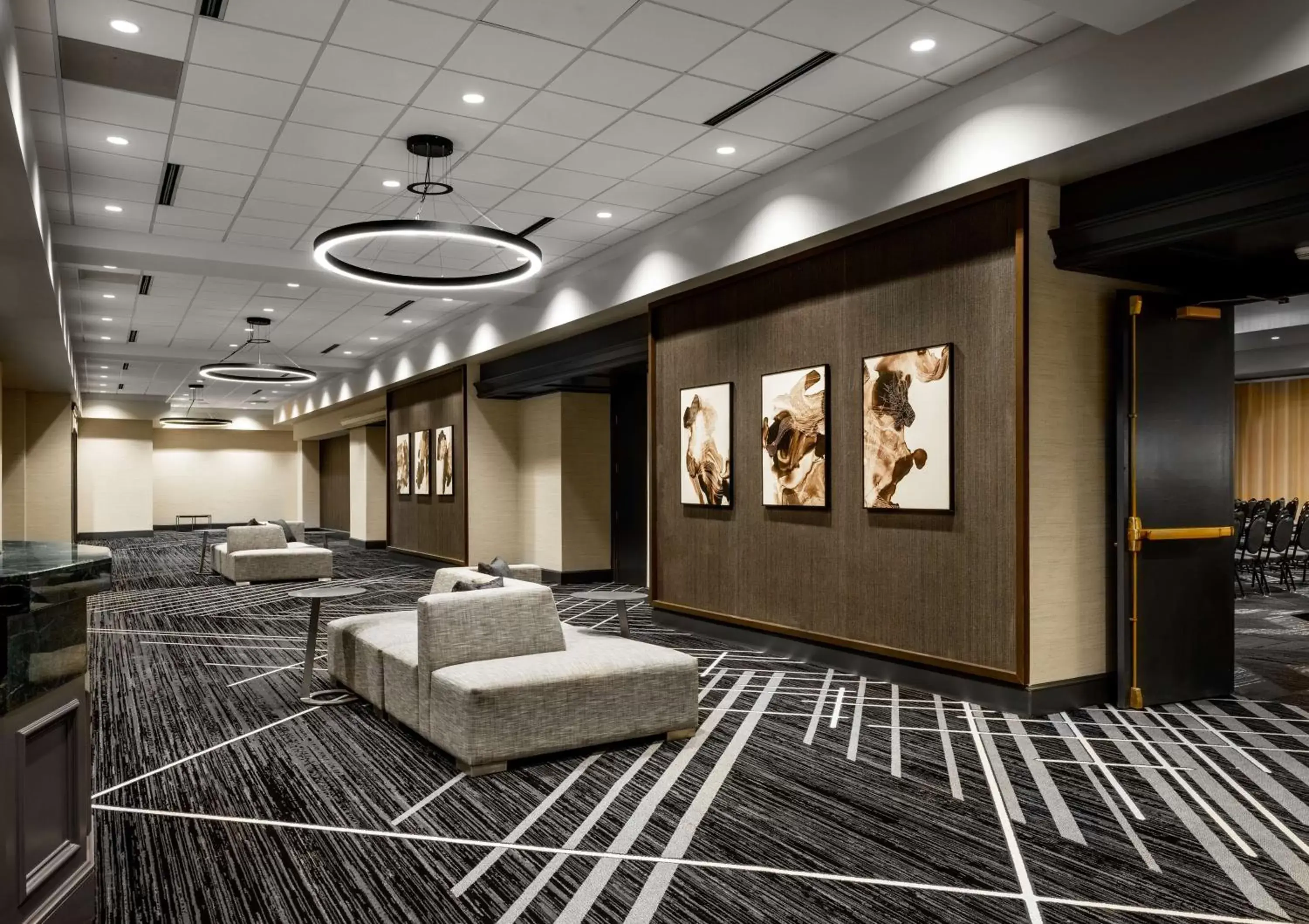 Meeting/conference room in Hilton Charlotte Airport Hotel