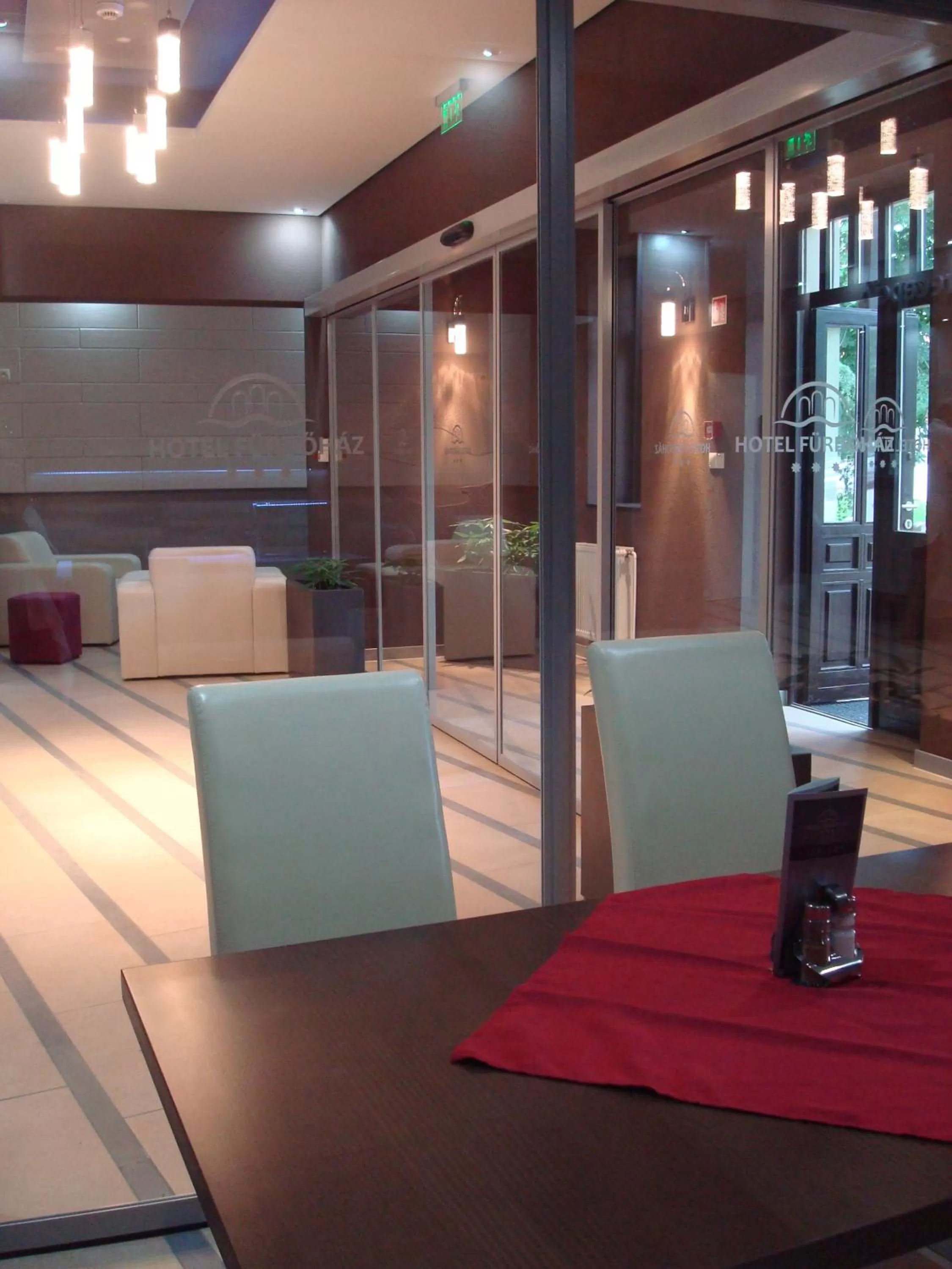 Restaurant/places to eat in Hotel Fürdőház