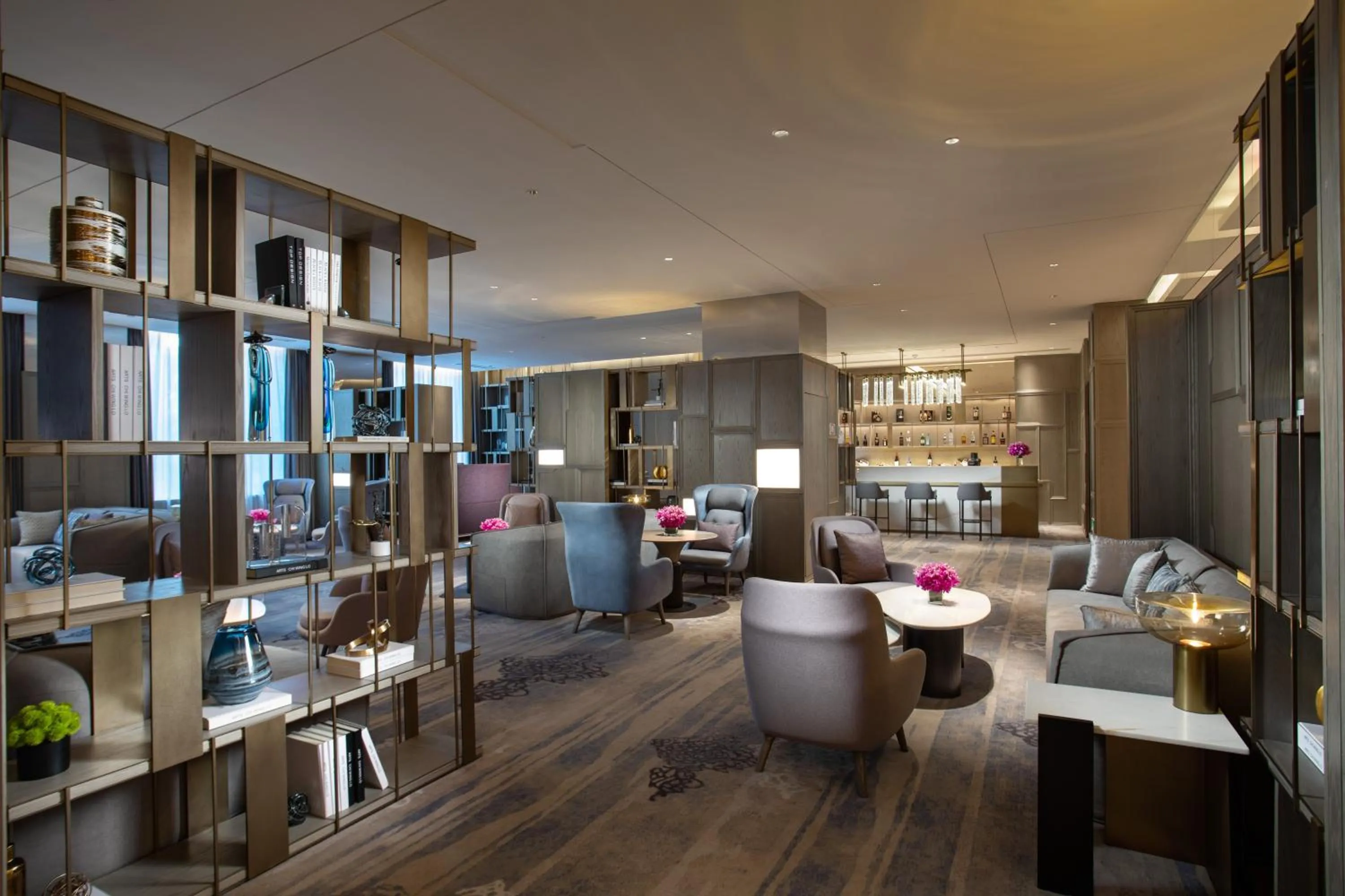 Lounge or bar in Crowne Plaza Fuzhou South by IHG