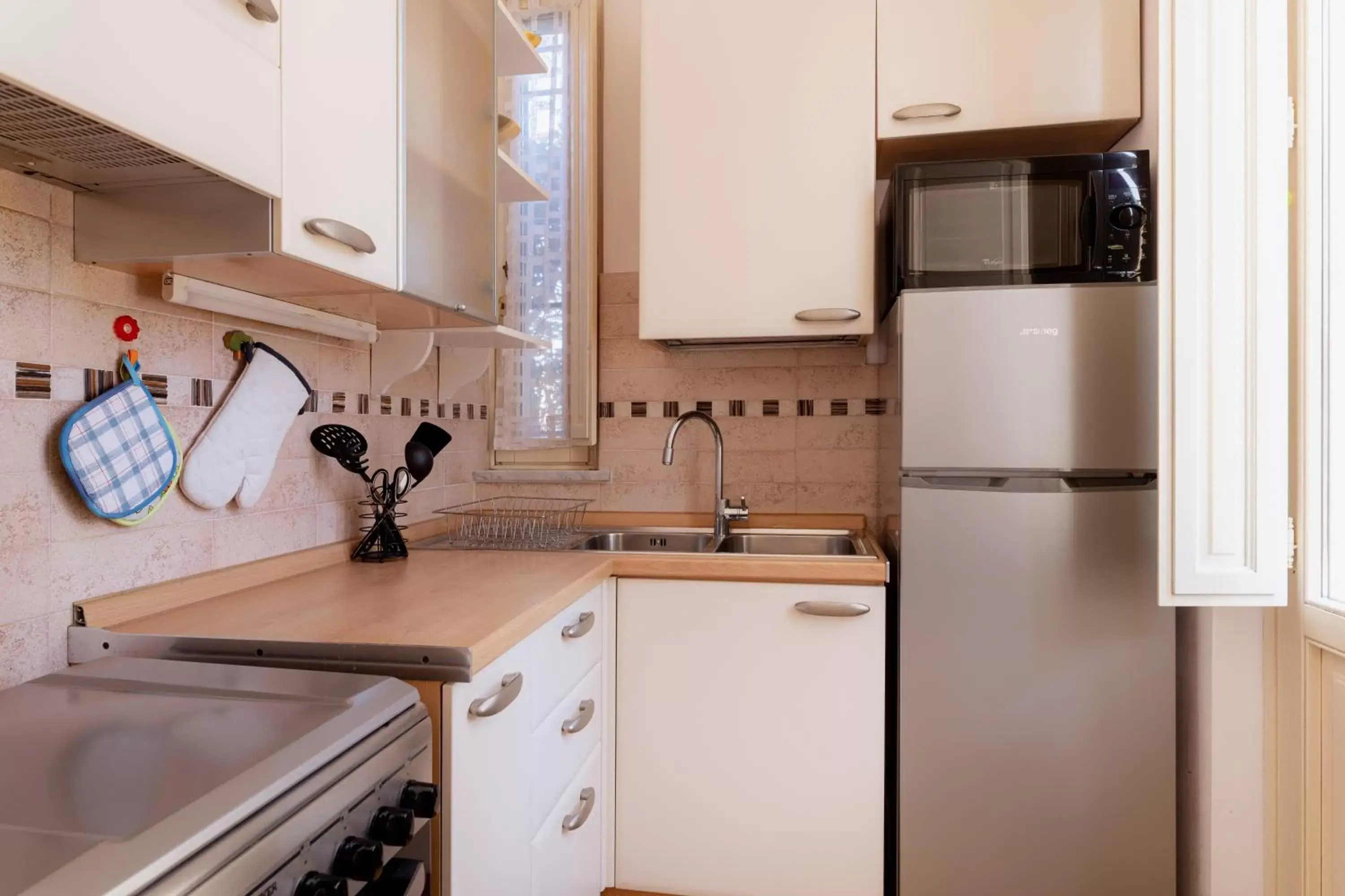 Kitchen/Kitchenette in Villa Romantica