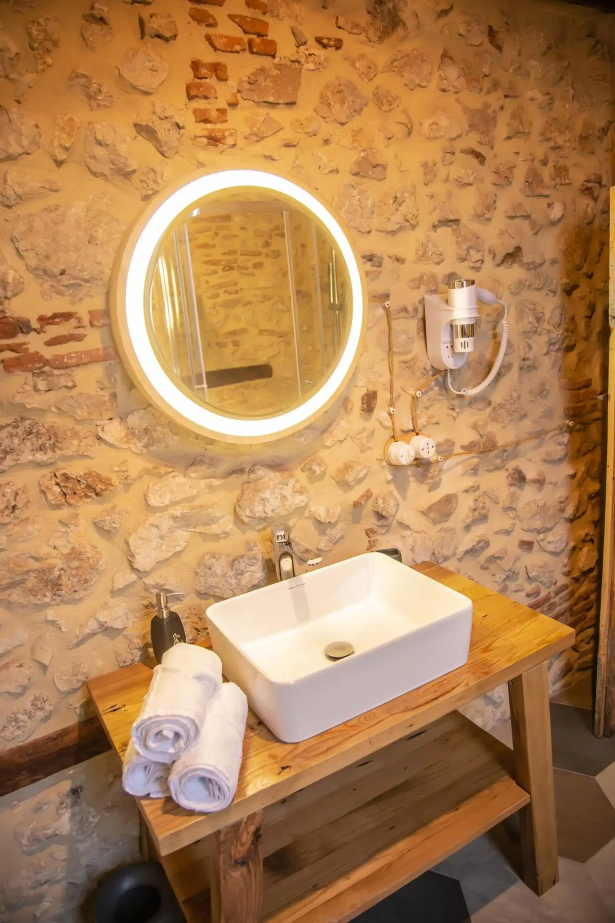 Bathroom in La Rondine