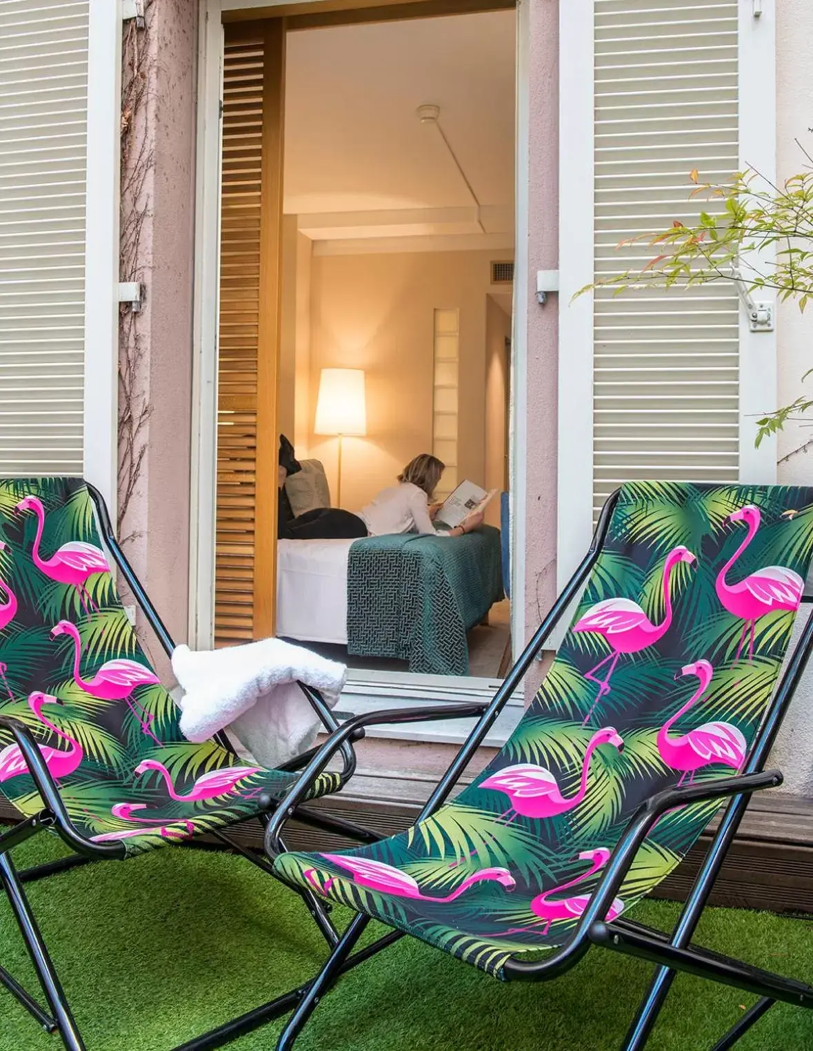 Patio in Hotel Beau Rivage