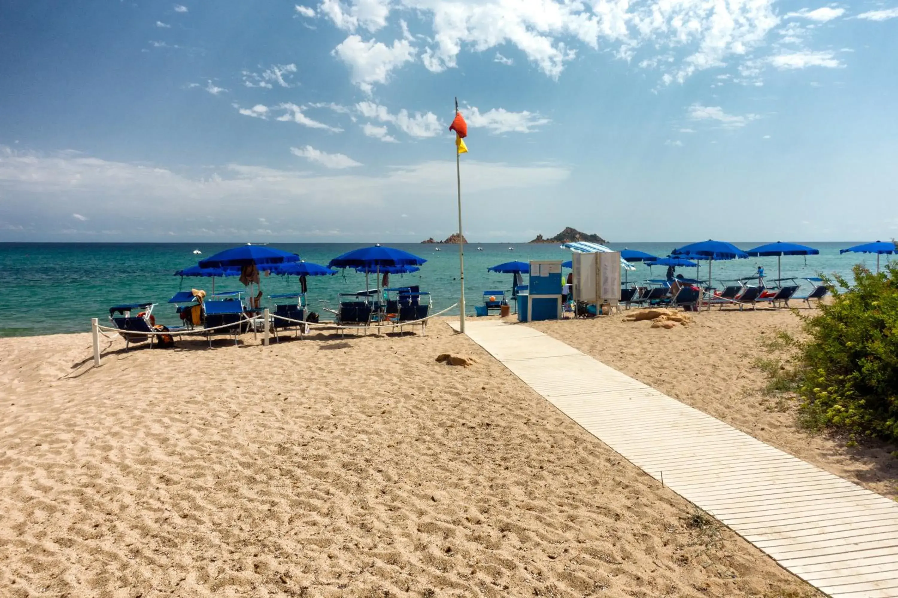 Beach in Hotel Mediterraneo