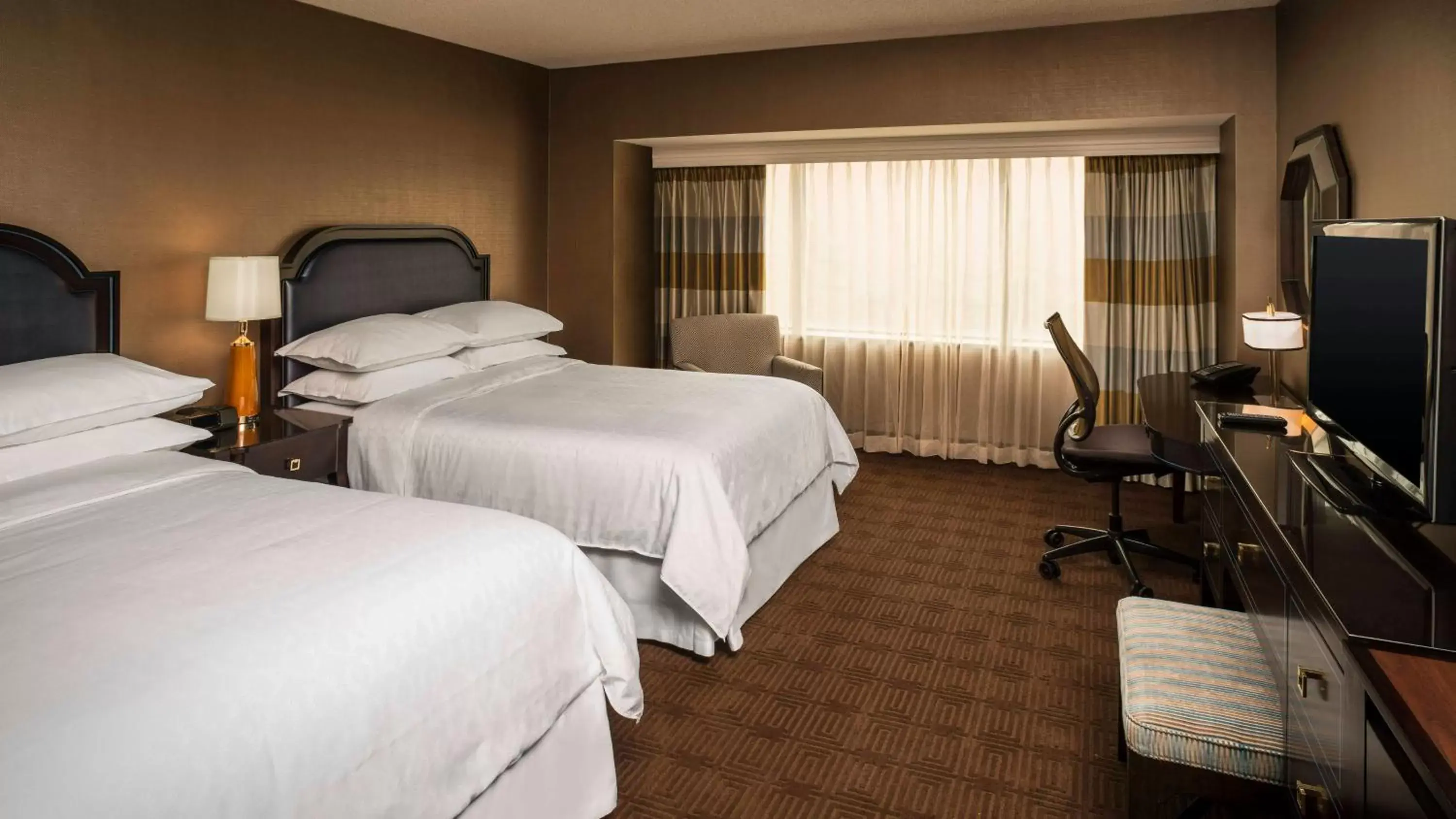 Bedroom in Sheraton Columbus Hotel at Capitol Square