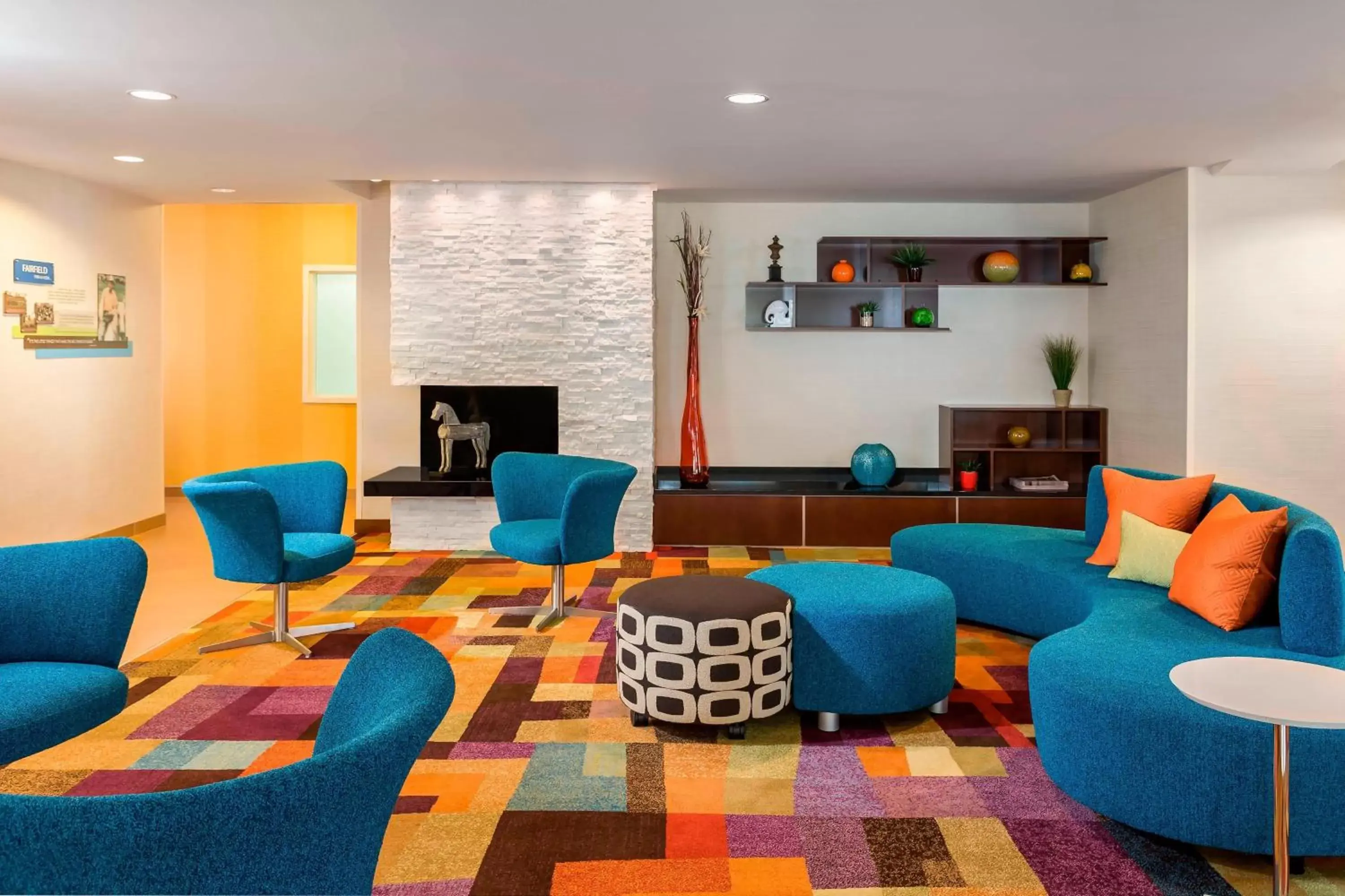 Lobby or reception in Fairfield Inn & Suites Naperville/Aurora