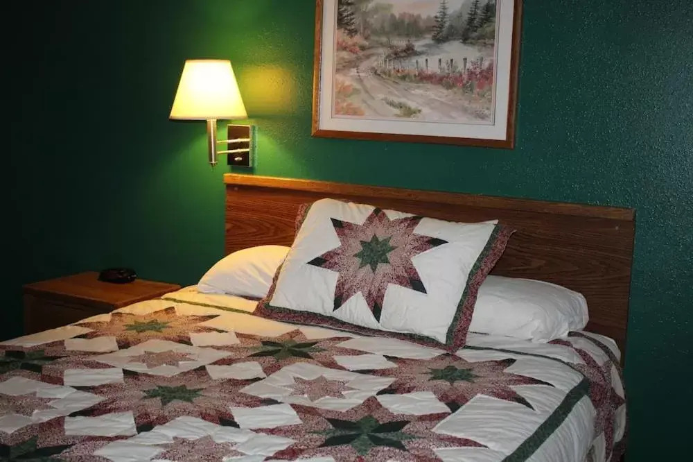 Bed in Rodeway Inn Gateway to Medora T-Roosevelt & Makoshika State Park