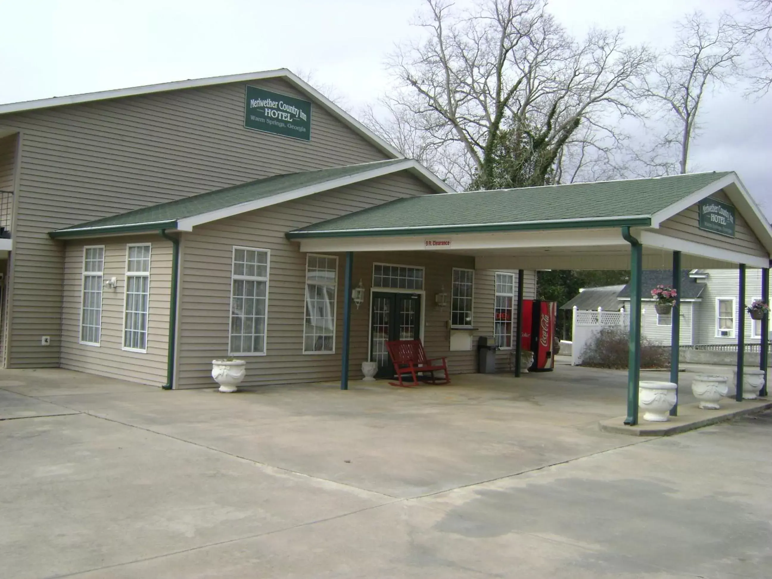 Facade/entrance, Property Building in Meriwether Country Inn