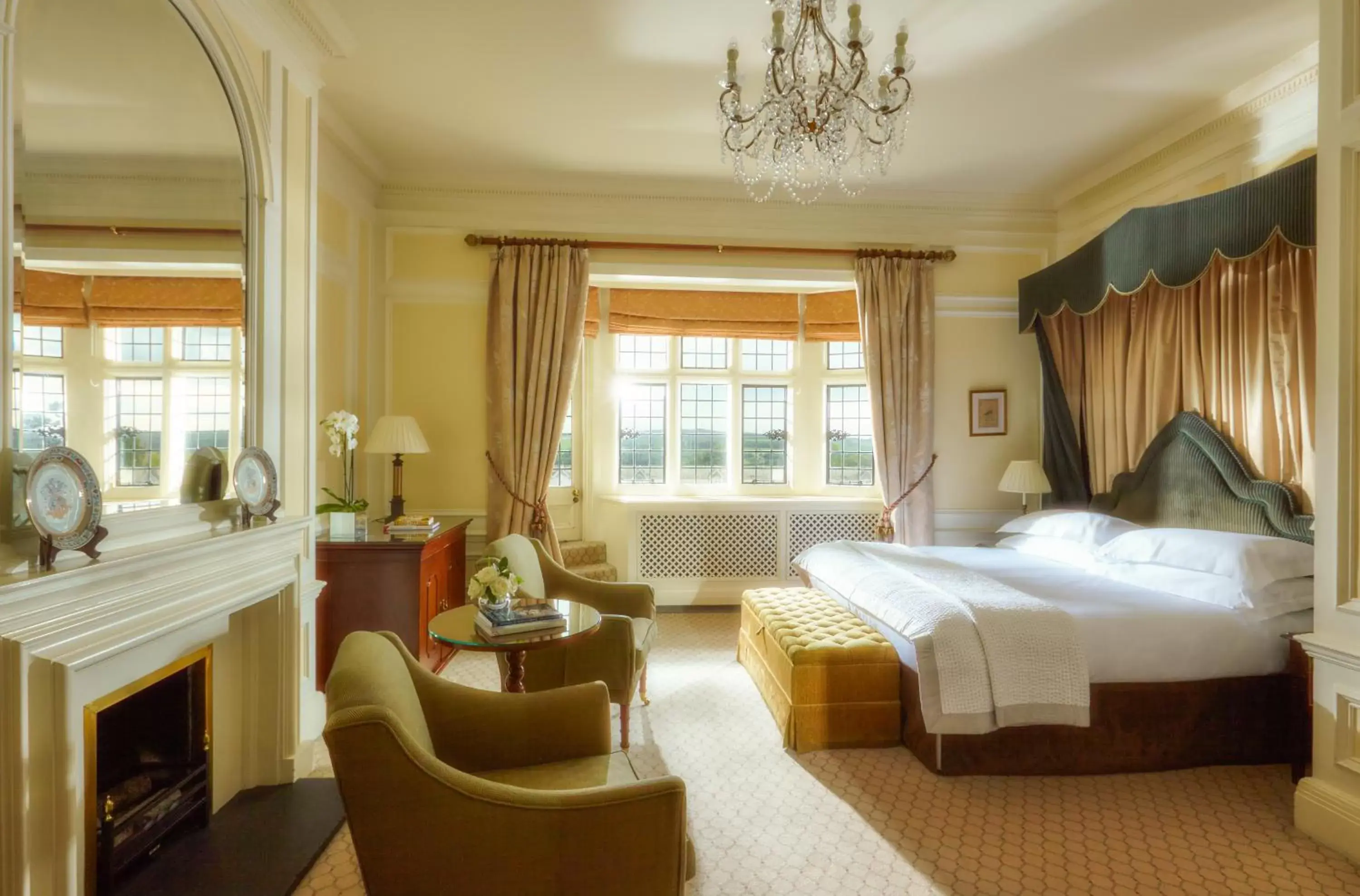 Photo of the whole room, Room Photo in Danesfield House Hotel And Spa