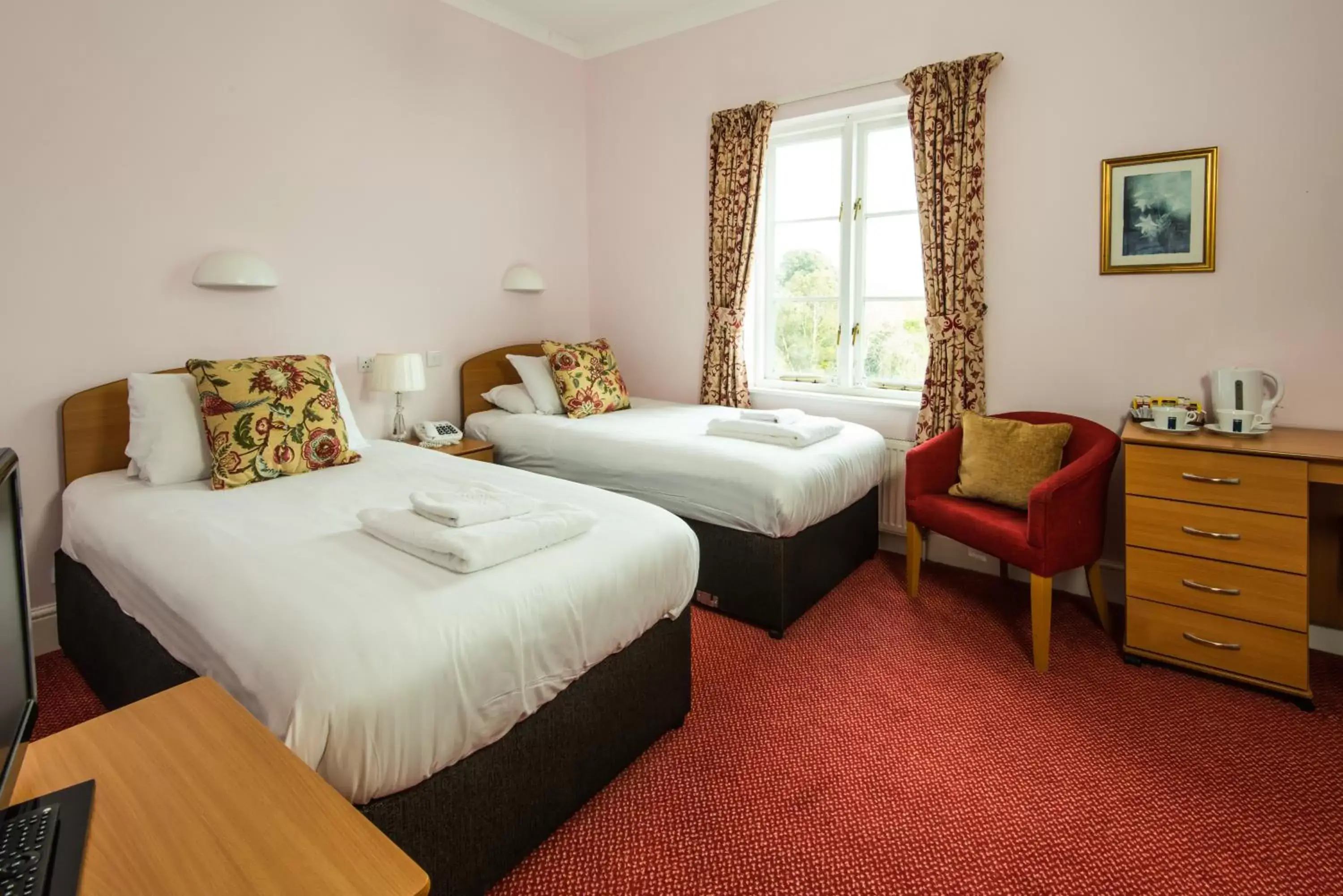 Standard Double or Twin Room in Cliffden Hotel