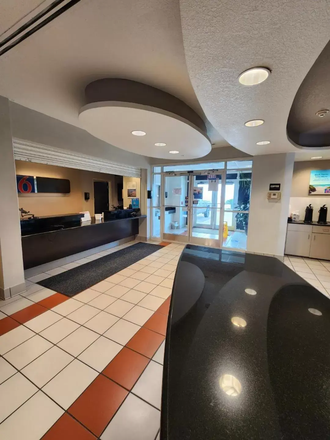 Lobby or reception in Motel 6-Biloxi, MS - Beach Lobby or reception in Motel 6-Biloxi, MS - Beach