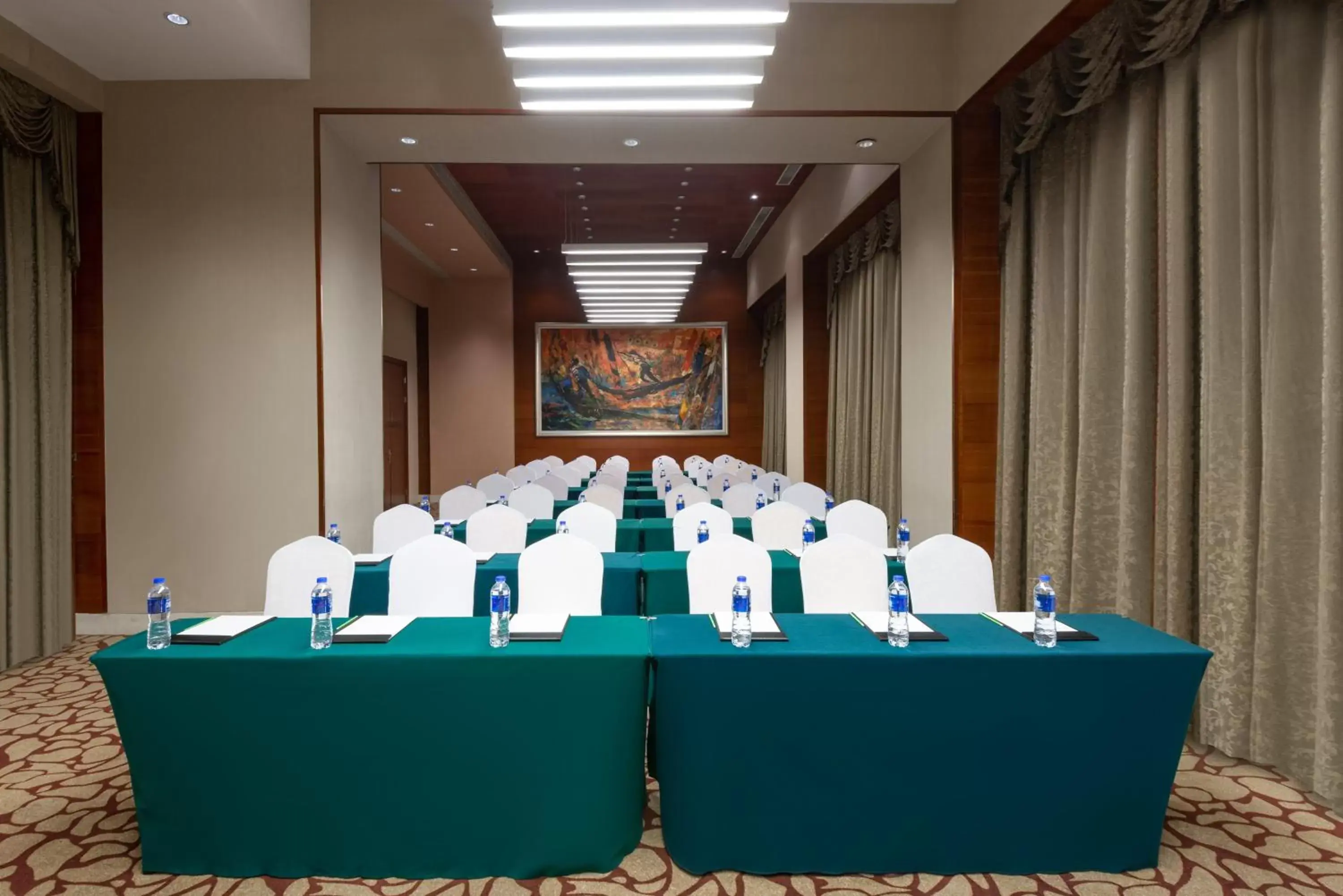 Meeting/conference room in Holiday Inn Shanghai Pudong Nanpu, an IHG Hotel