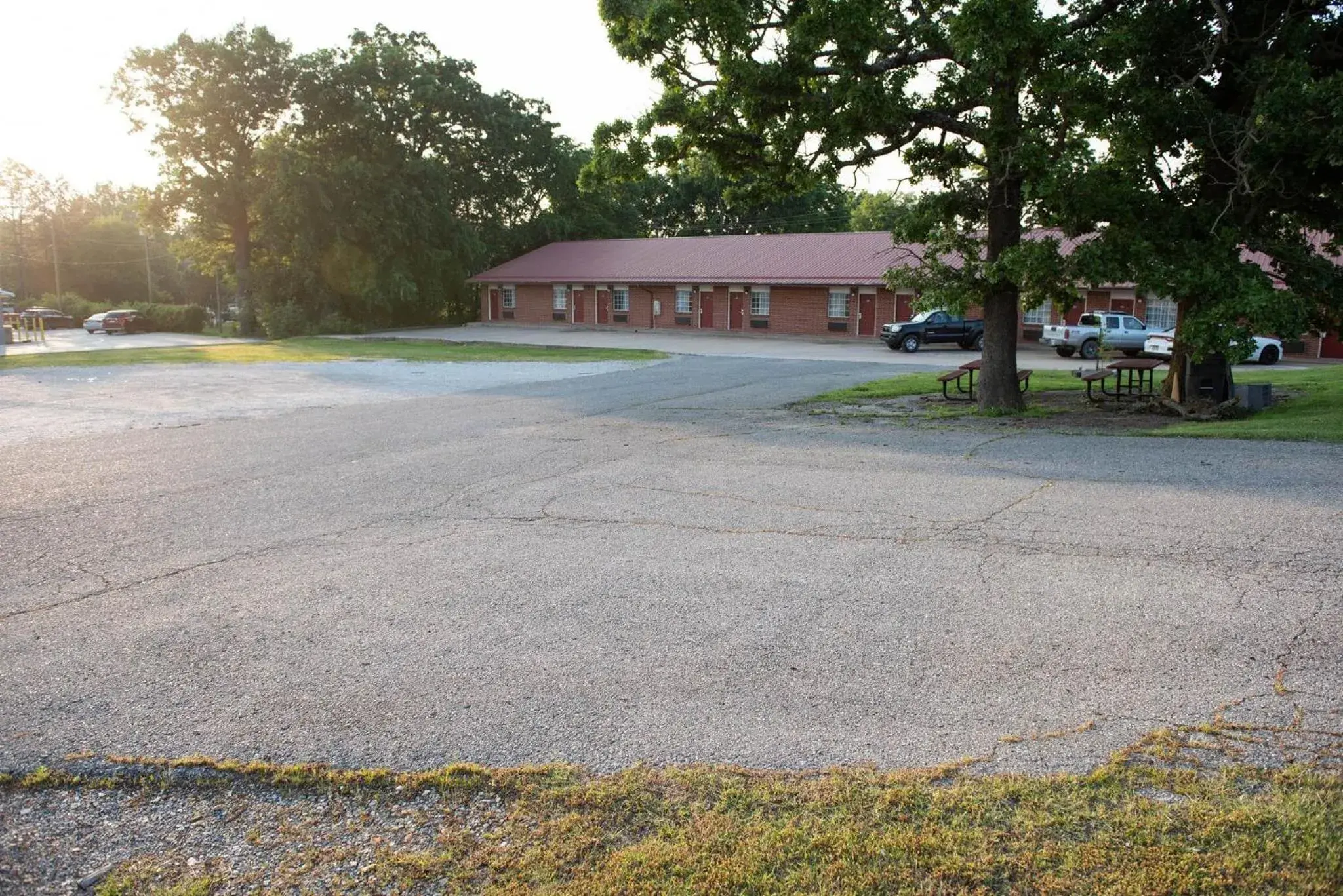 BBQ facilities, Property Building in Americas Best Value Inn and Suites Siloam Springs