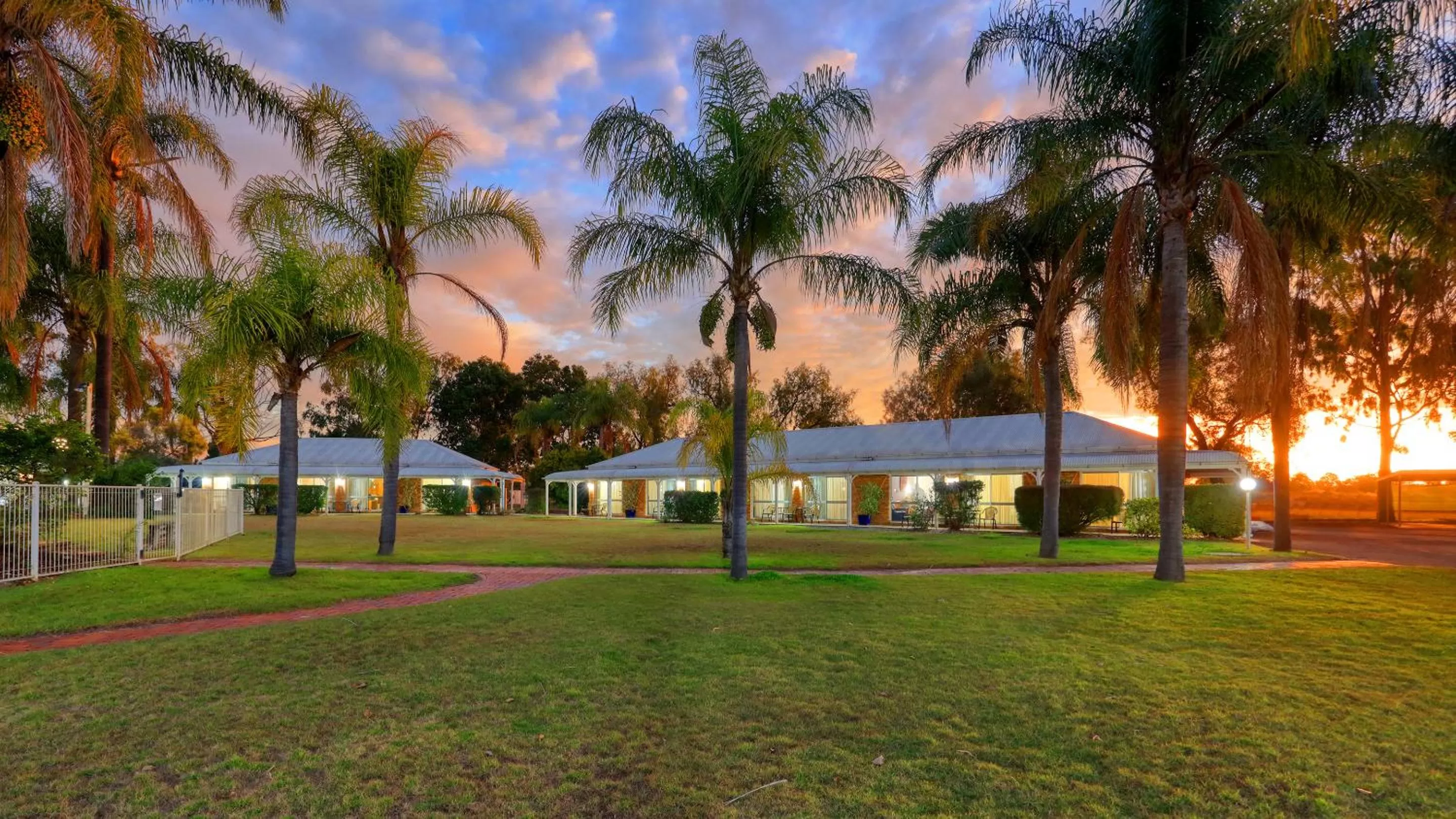 Property building in Chinchilla Great Western Motor Inn