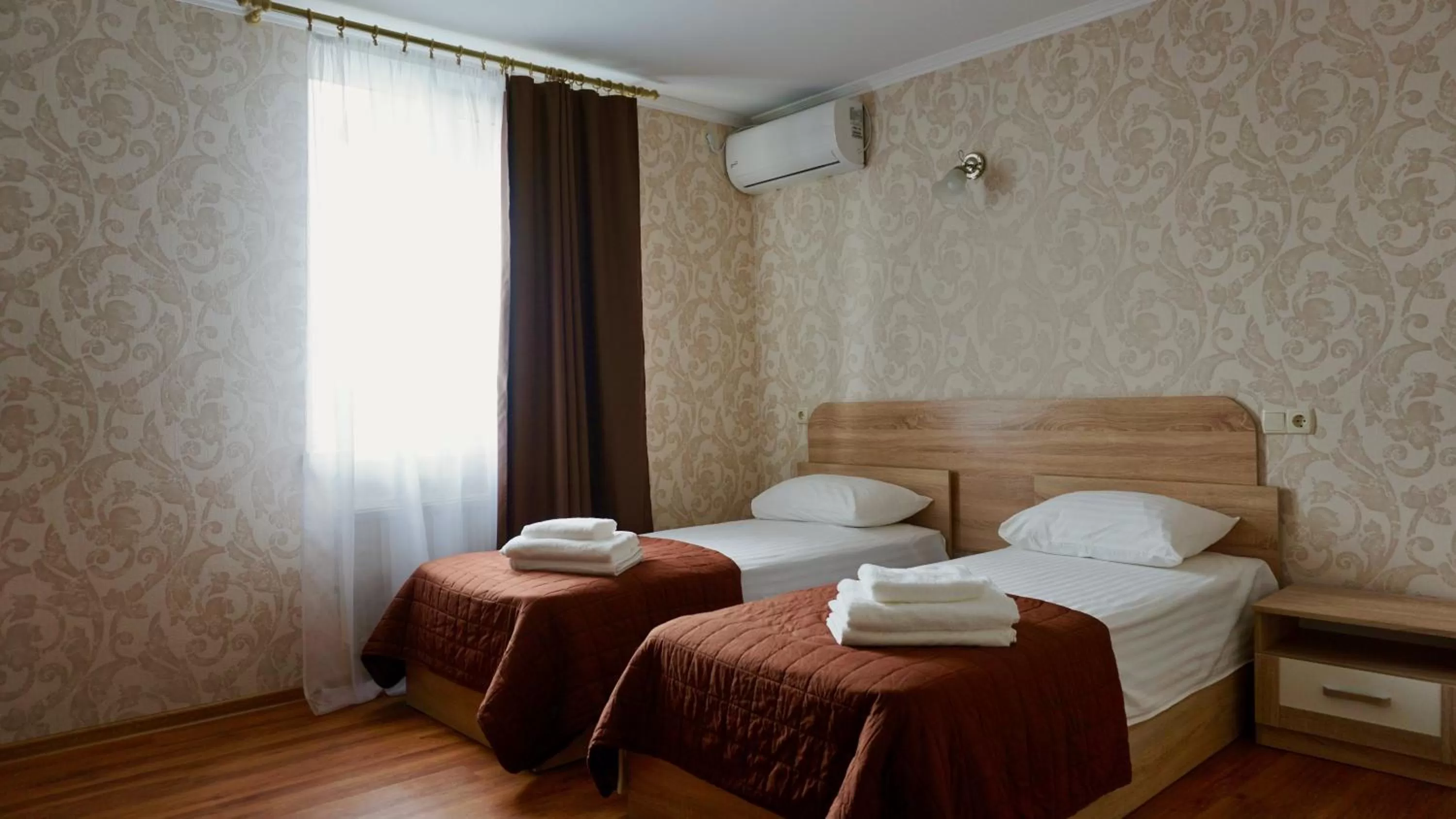 Bed in Zhuliany City Hotel