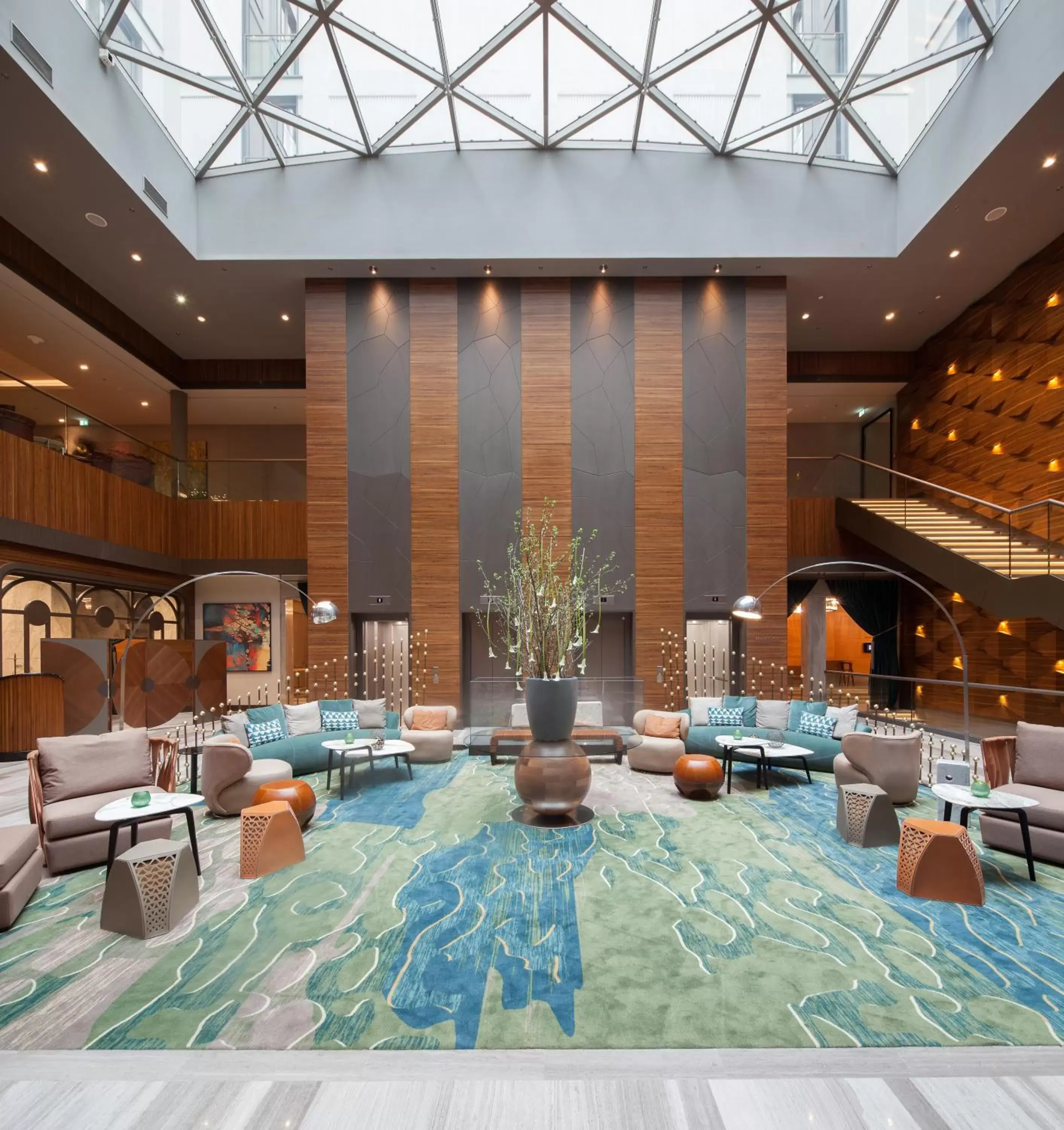 Lobby or reception, Swimming Pool in TITANIC Chaussee Berlin