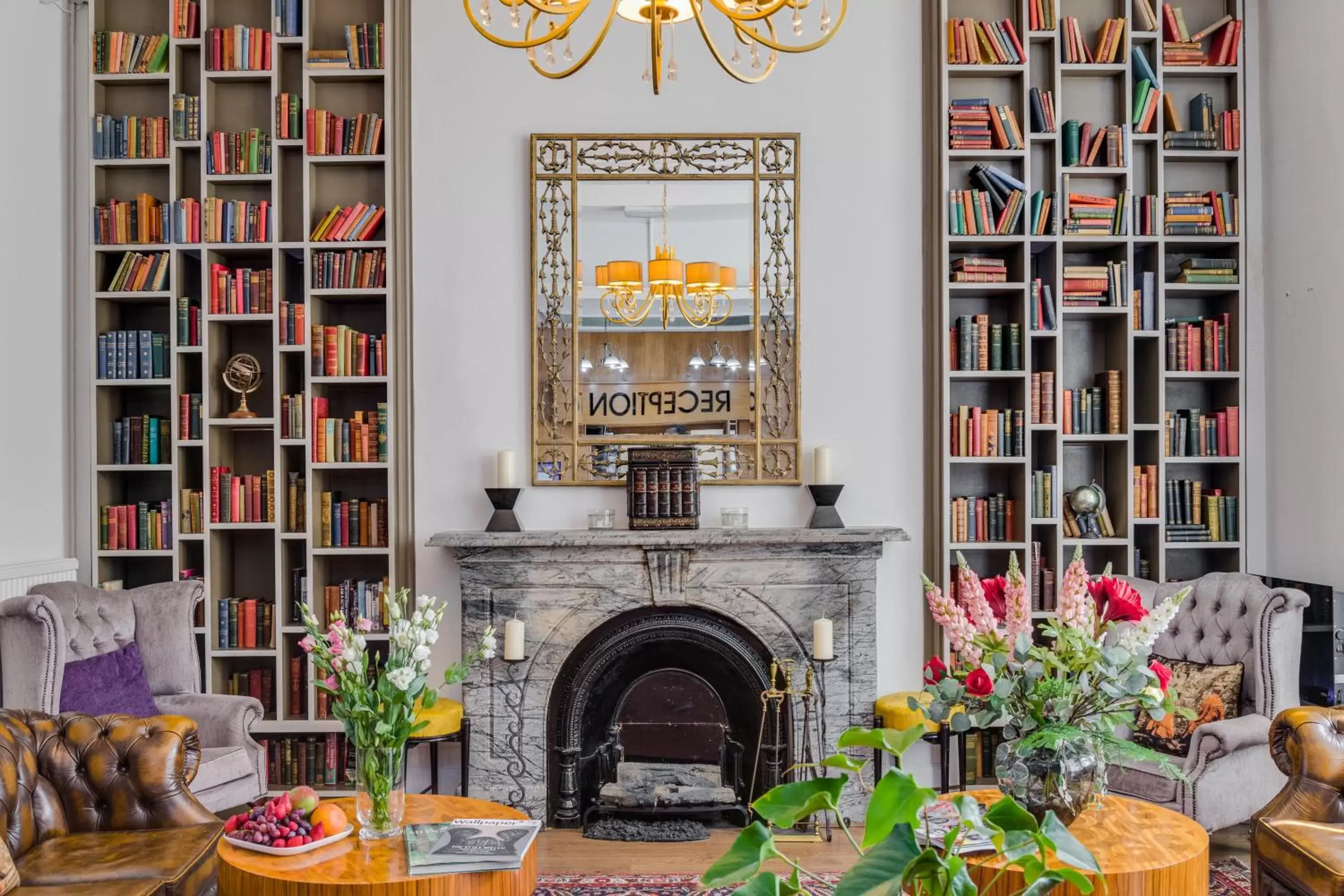 Library in 1 Lexham Gardens Hotel