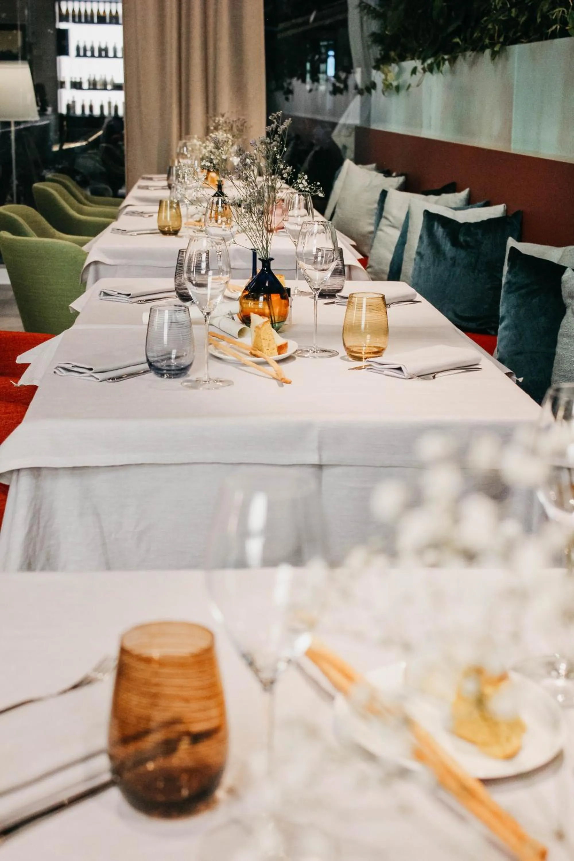 Restaurant/places to eat in J44 Lifestyle Hotel