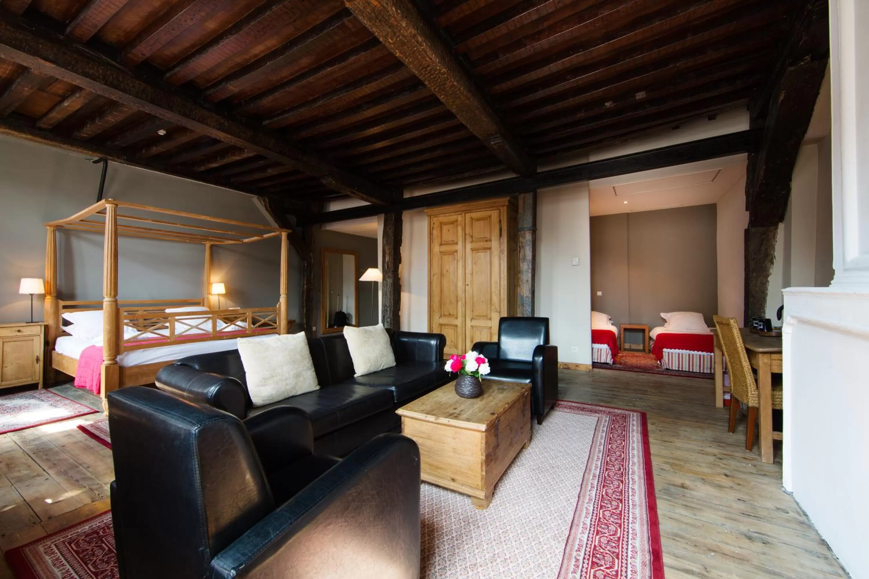 Photo of the whole room, Bed in Ghent River Hotel