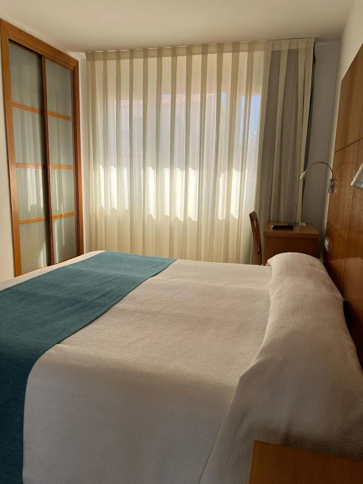 Bed in Hotel Tio Pepe