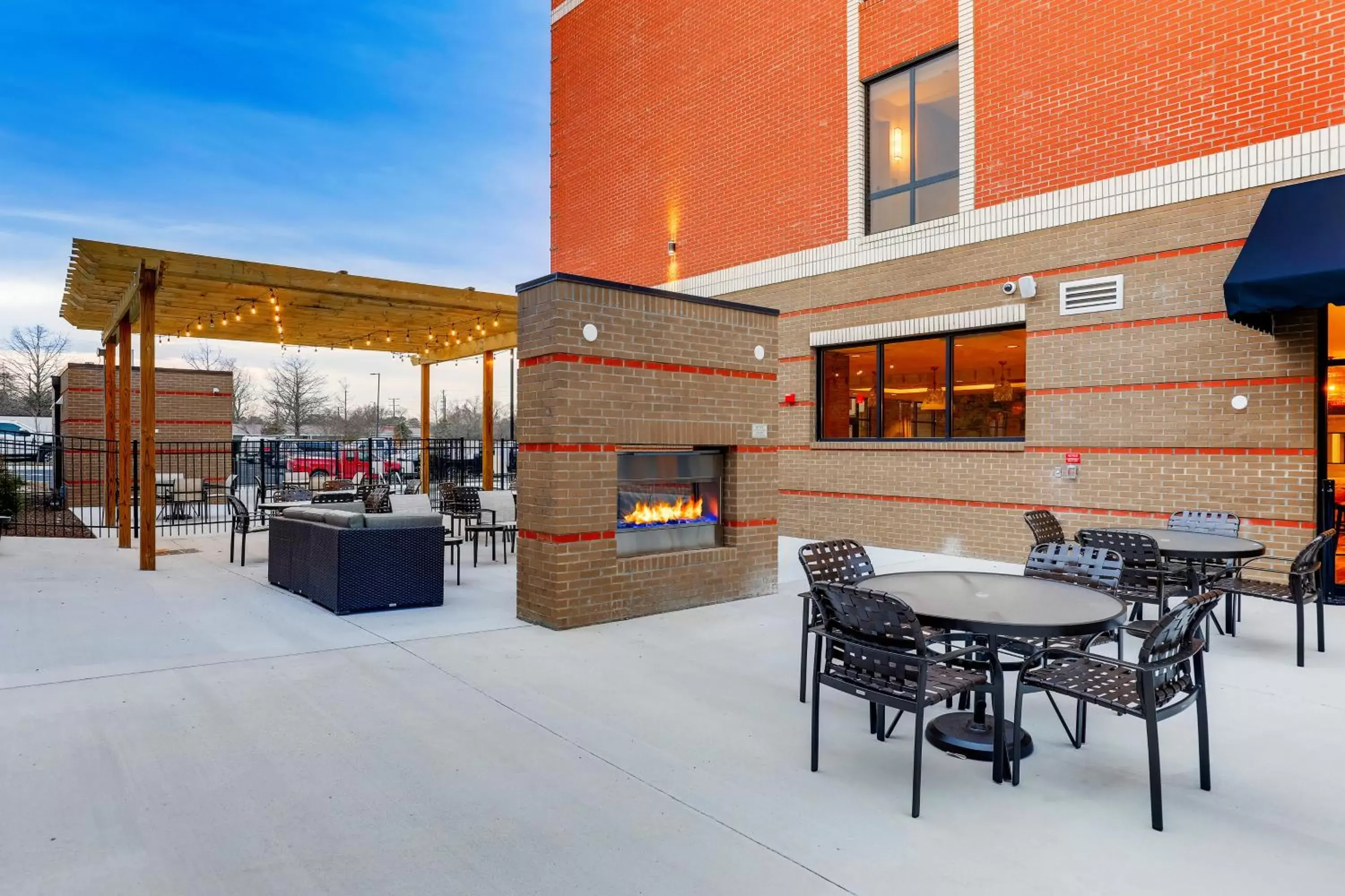 Patio, Restaurant/Places to Eat in SpringHill Suites by Marriott Cheraw