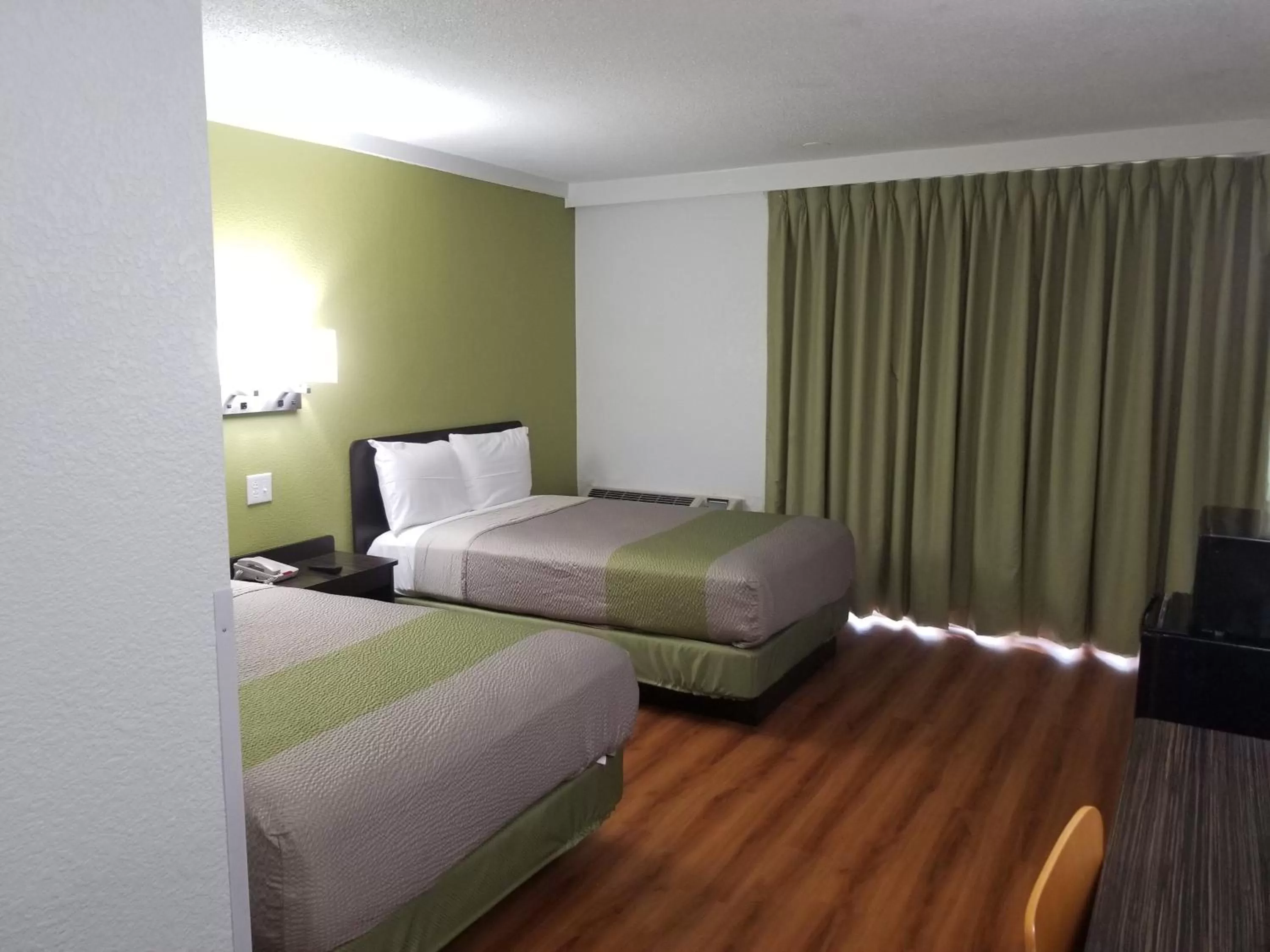 Bed in Motel 6-Lawrenceville, NJ