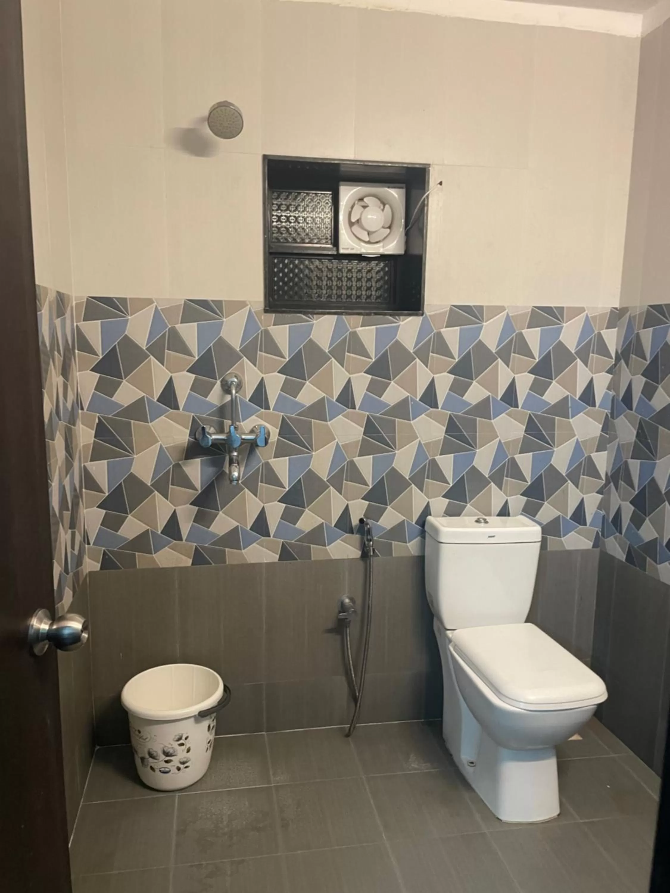 Bathroom in Calangute Beach Corner