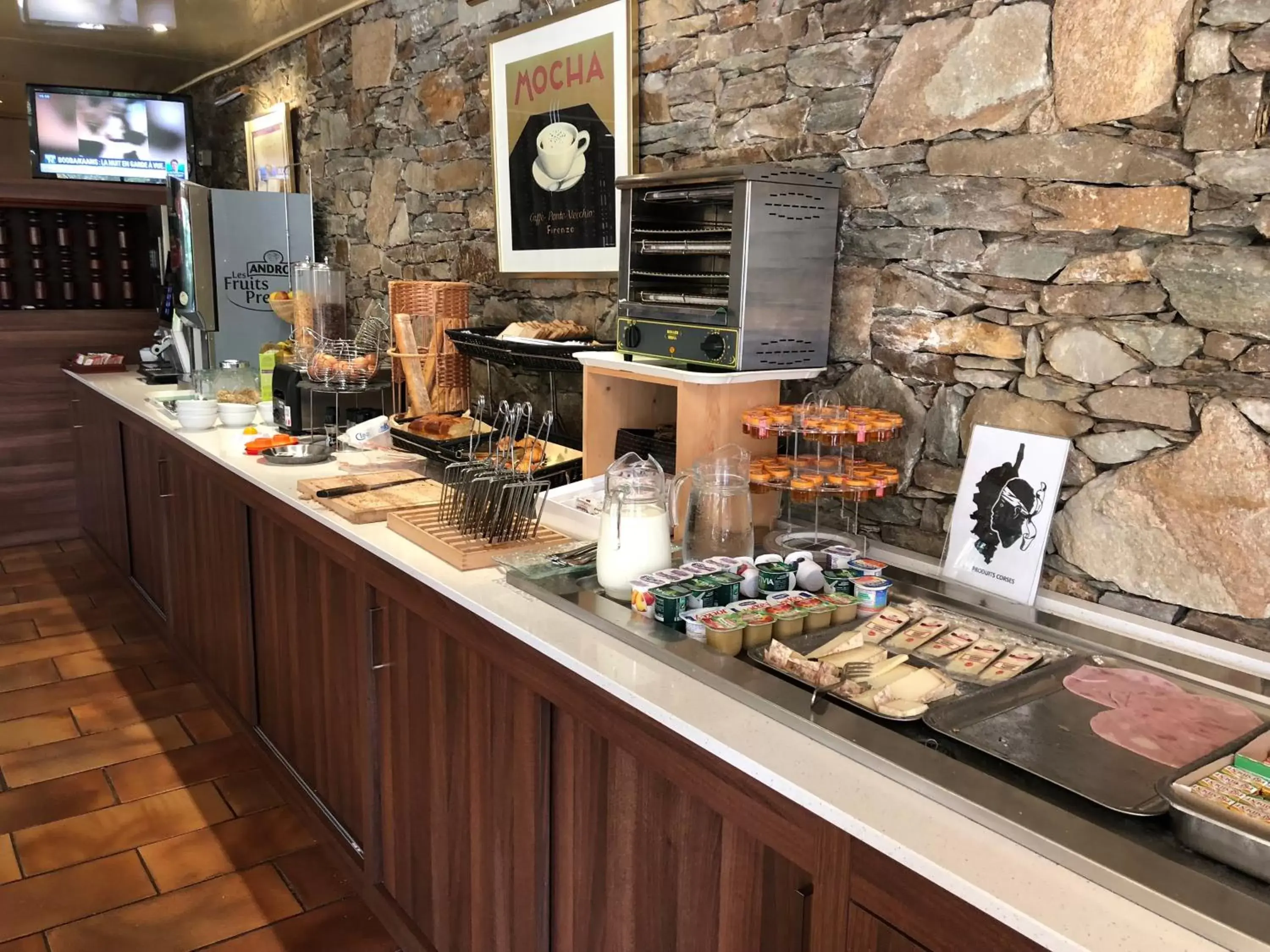 Restaurant/places to eat in Castel Vecchio Restaurant/places to eat in Castel Vecchio