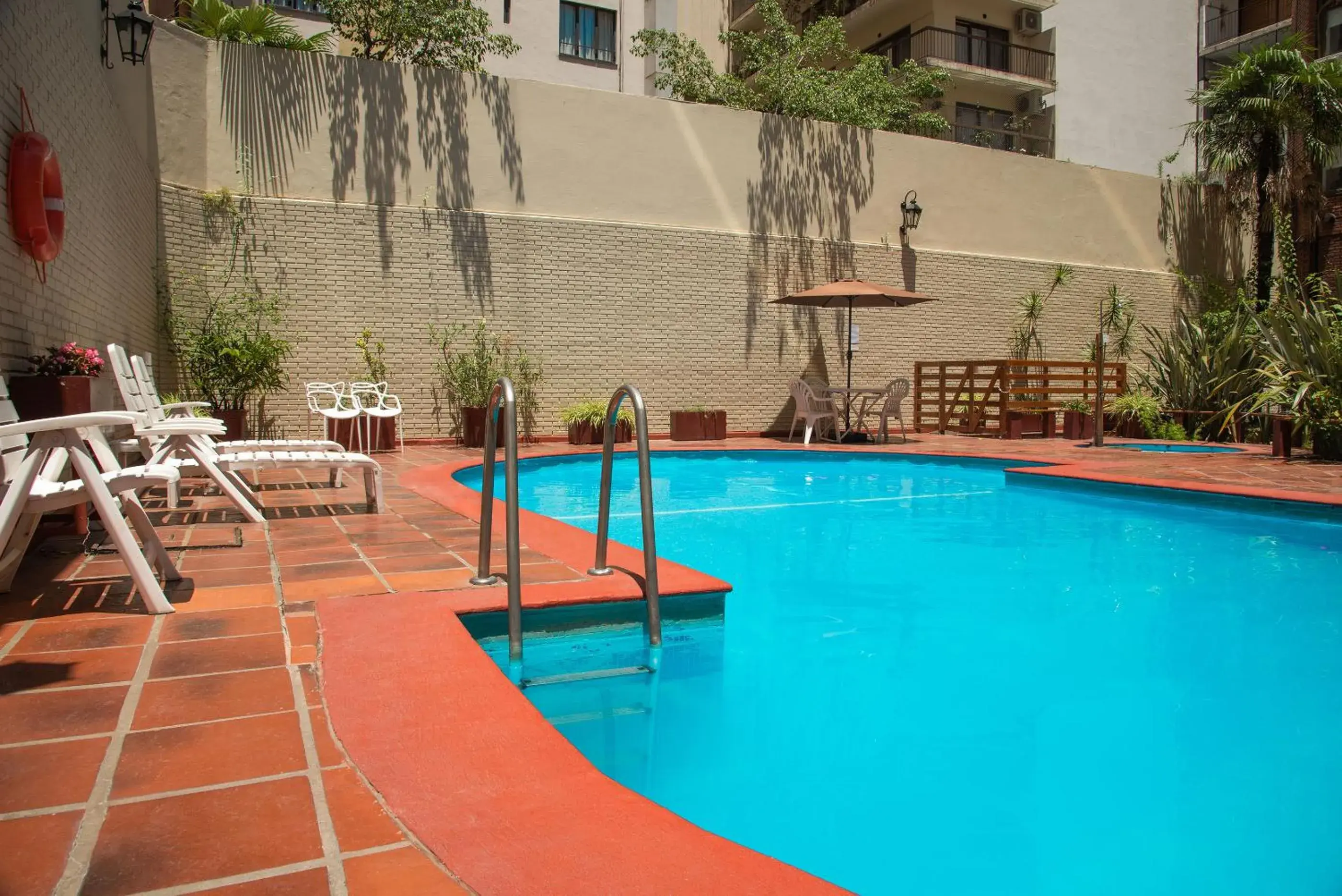 Swimming Pool in Suipacha Suites