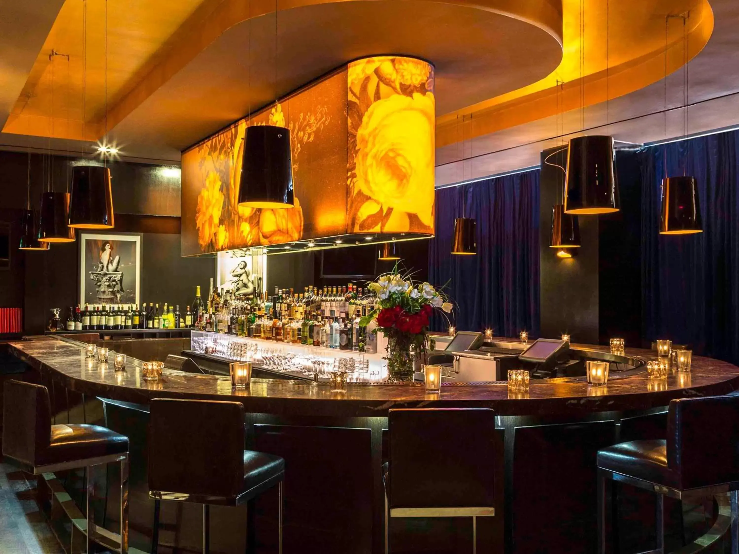Lounge or bar, Restaurant/Places to Eat in Hotel Sofitel Los Angeles at Beverly Hills