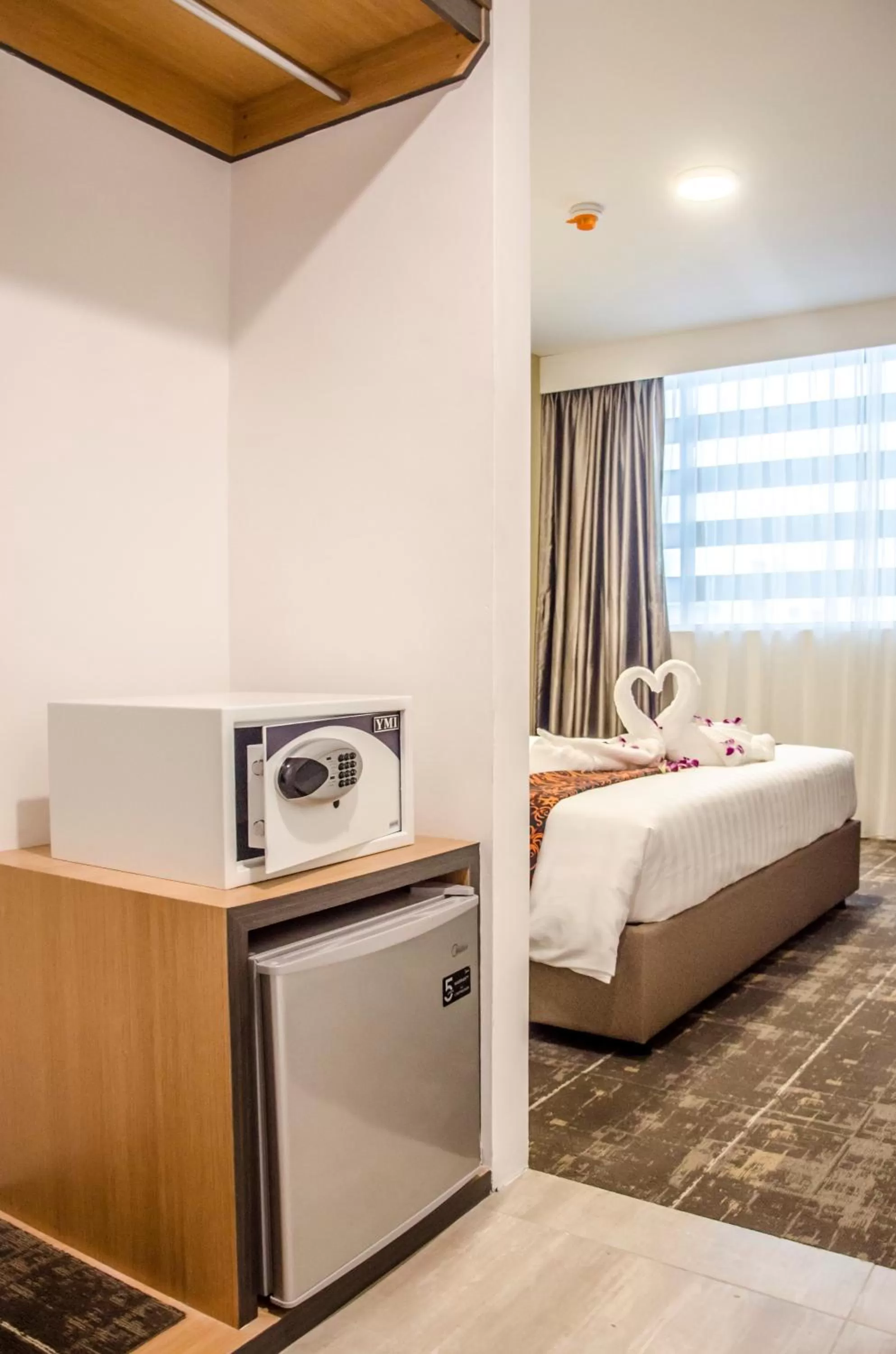 Bedroom, Bed in Hotel 7 Suria