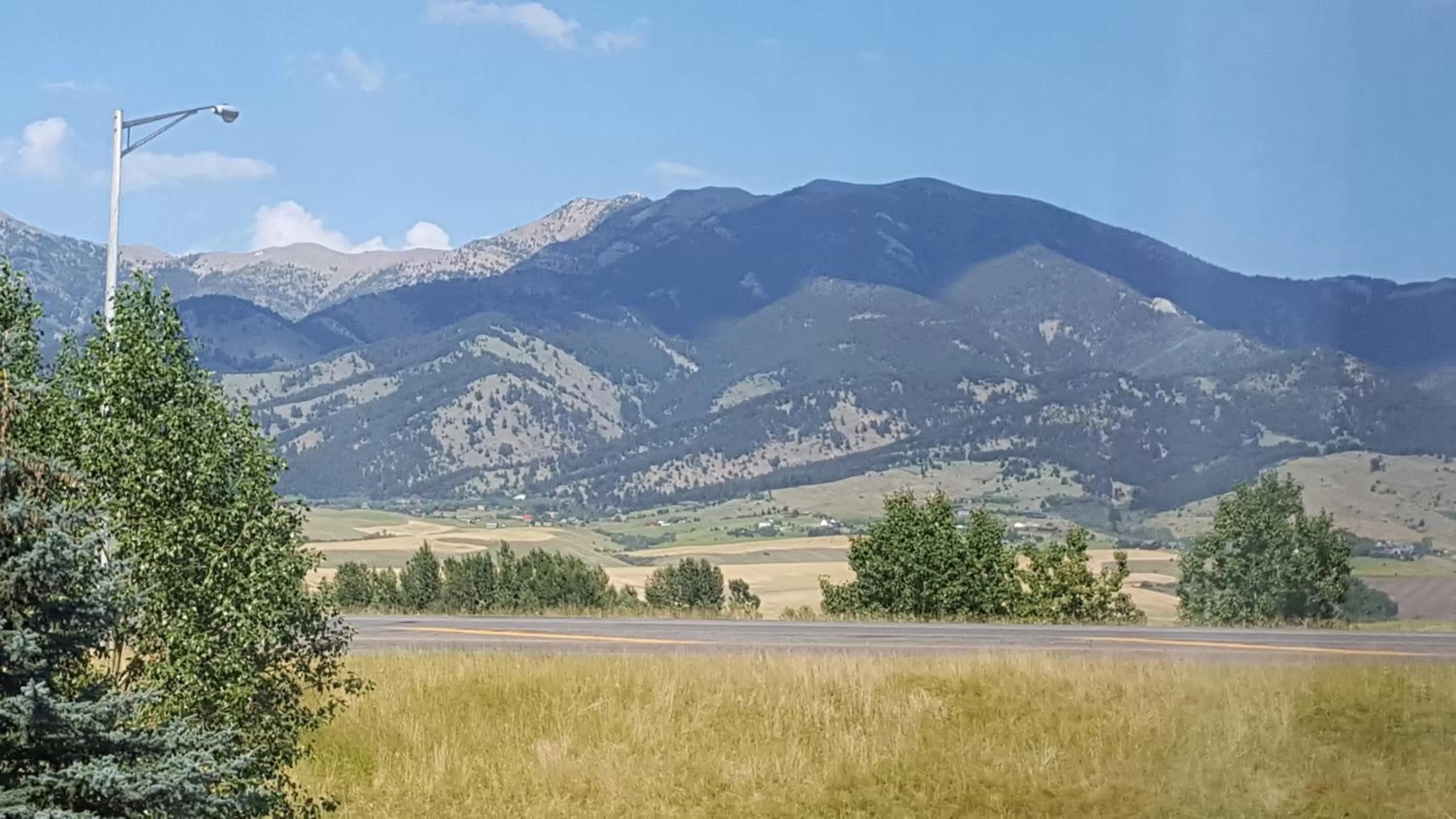 Mountain view in MountainView Lodge and Suites