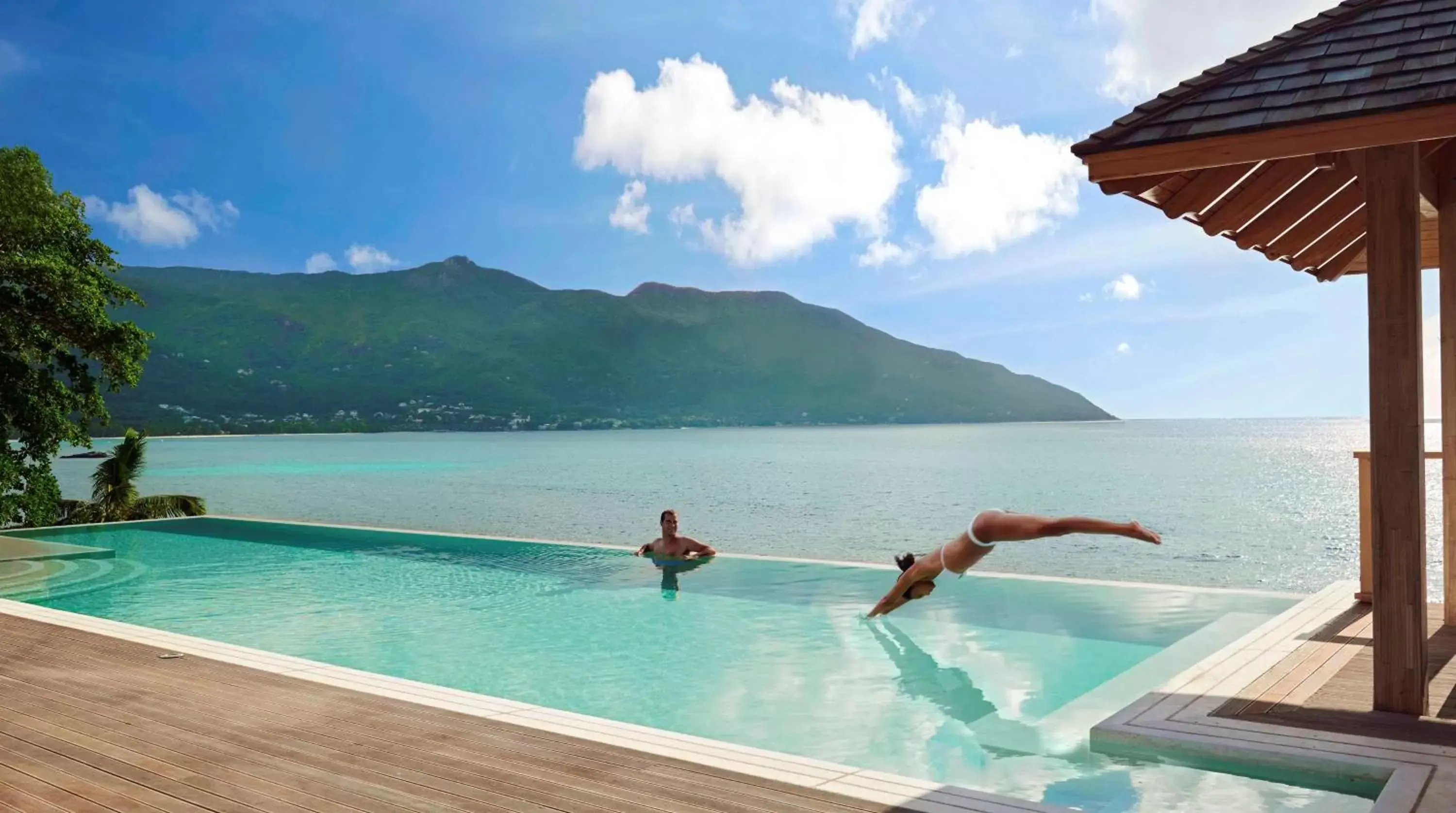 Photo of the whole room, Swimming Pool in Hilton Seychelles Northolme Resort & Spa