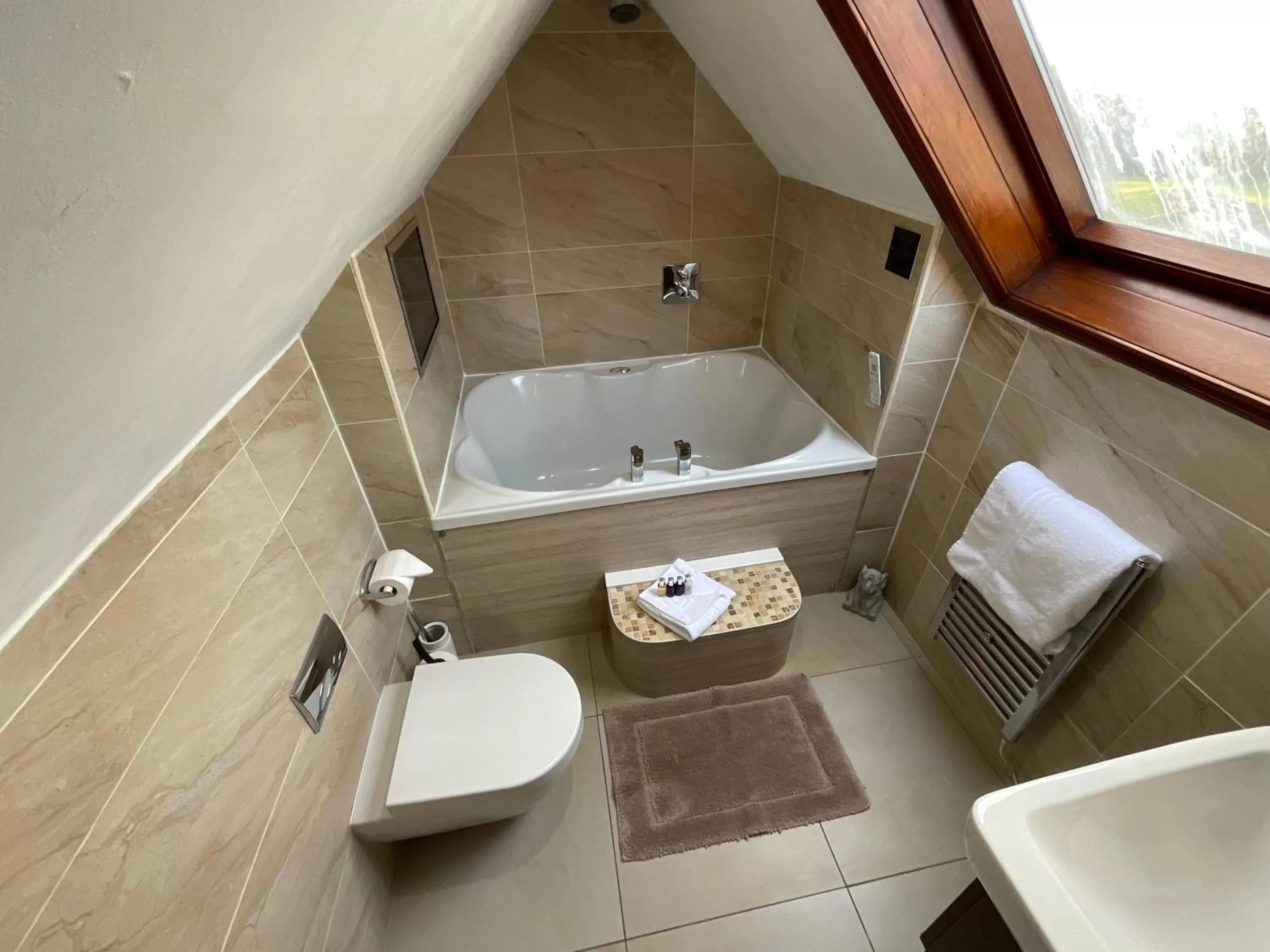 Bathroom in Windermere Boutique Hotel Spa Suites & Hot Tubs